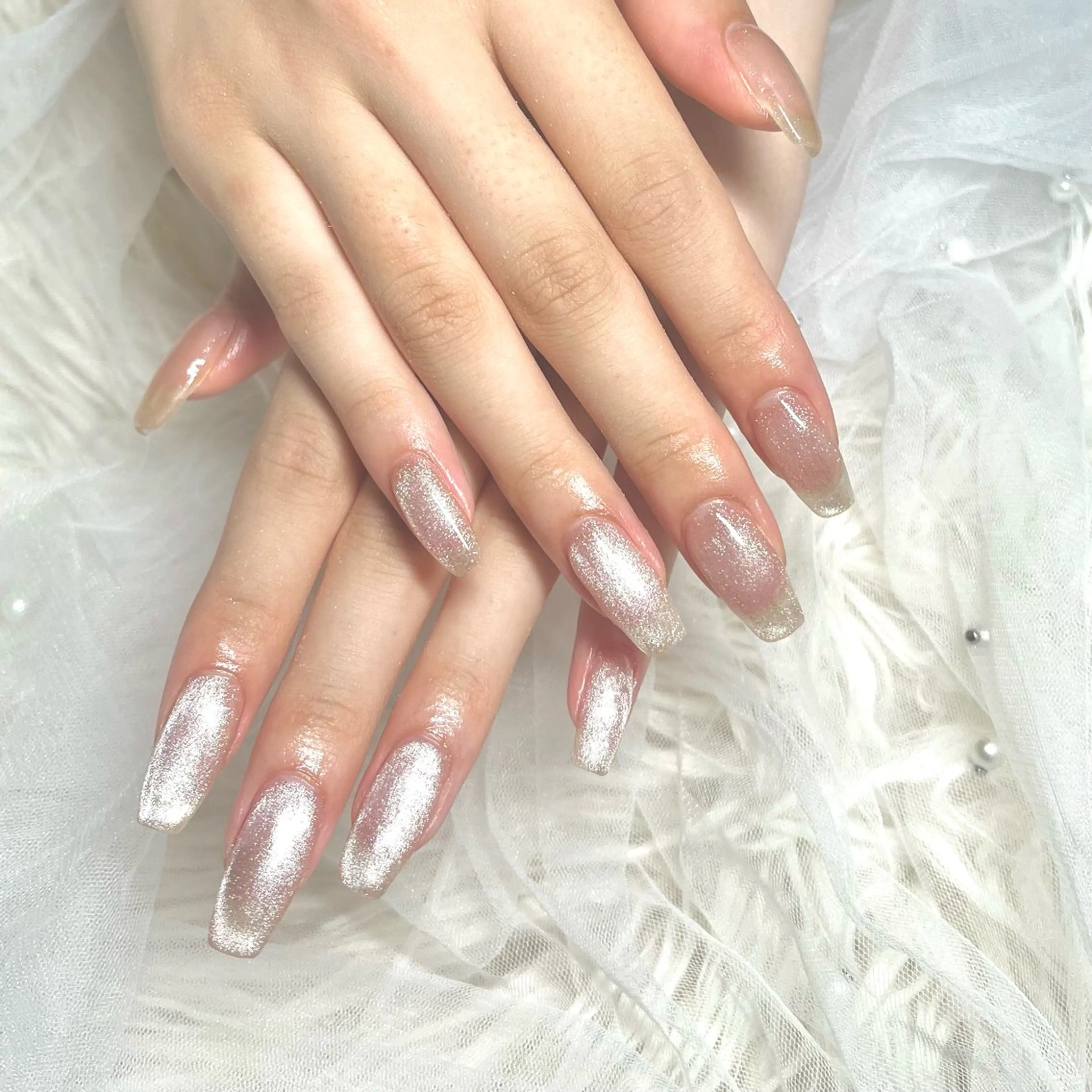 ネイル キラキラネイル ラメ(グリッター) マグネットネイル ピンク ピンクベージュ ハンドネイル cerisier 坂本のネイルデザイン