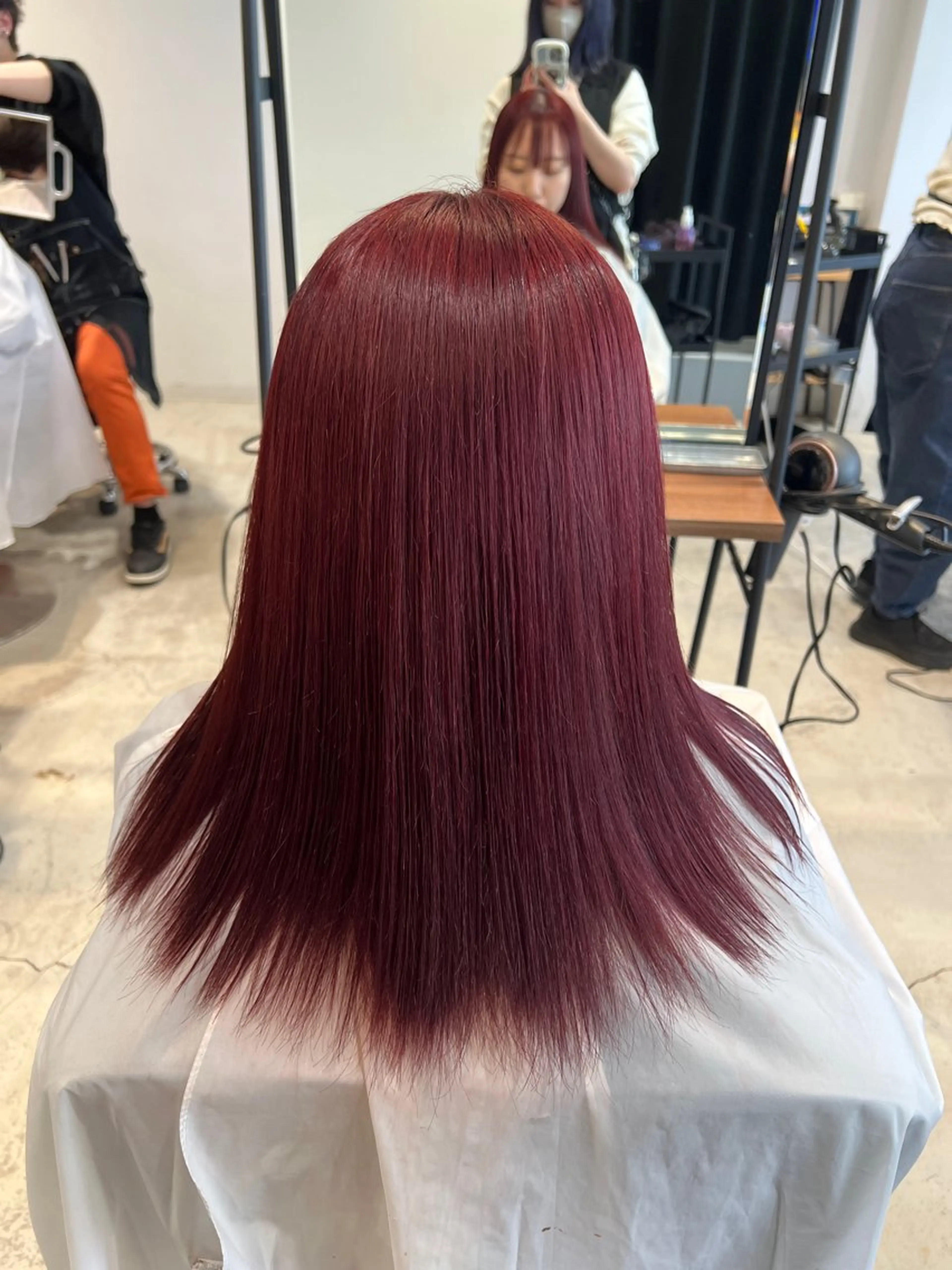 セミロング カラー ボルドーカラー ピンクカラー トリートメント 🪽ラベンダーカラー 暗髪透明感🪽レイナのヘアスタイル