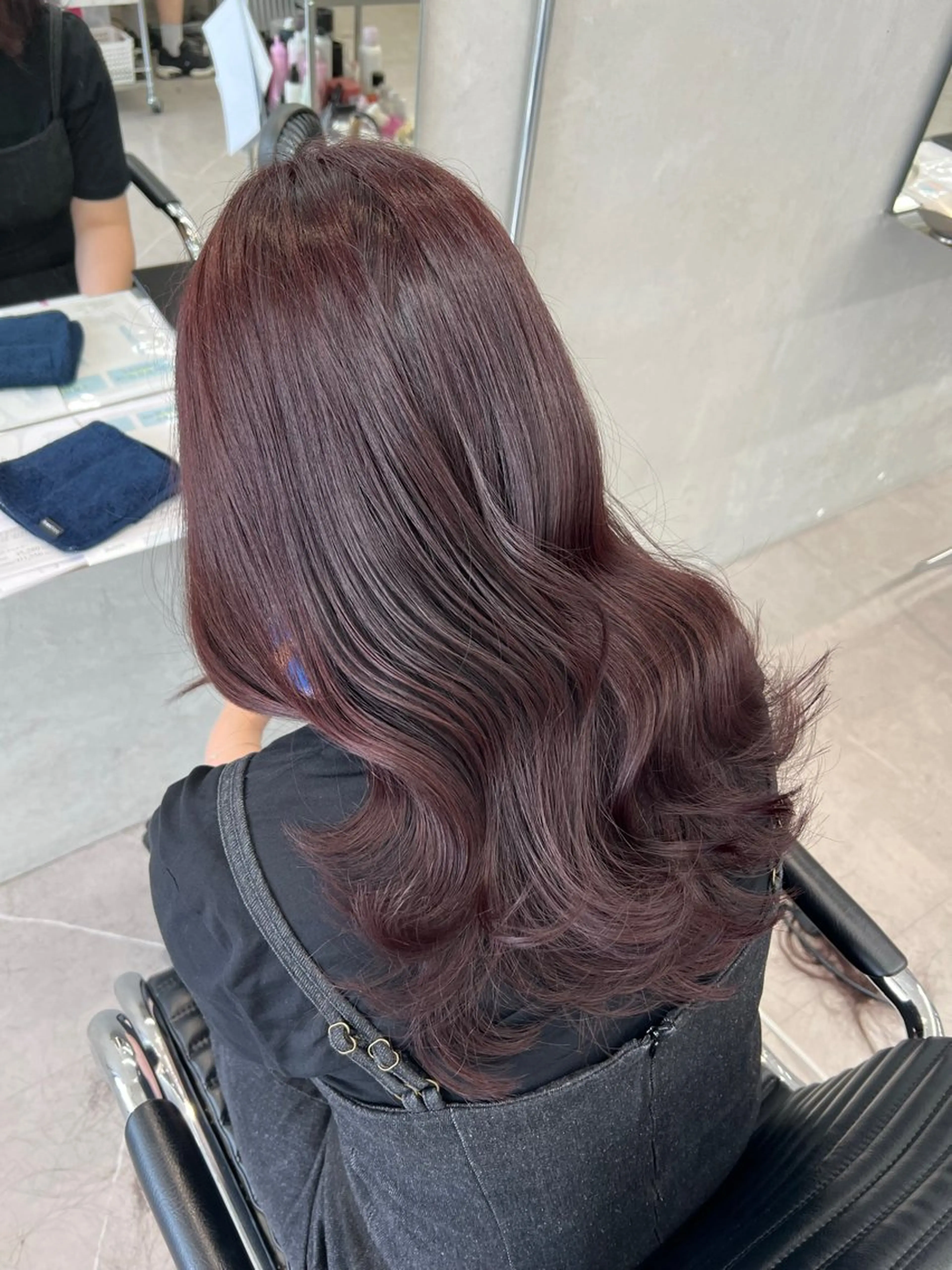 ロング カラー ブリーチ ラベンダーカラー ブリーチなしカラー ピンクカラー ピンクラベンダー 吉田 夢のヘアスタイル