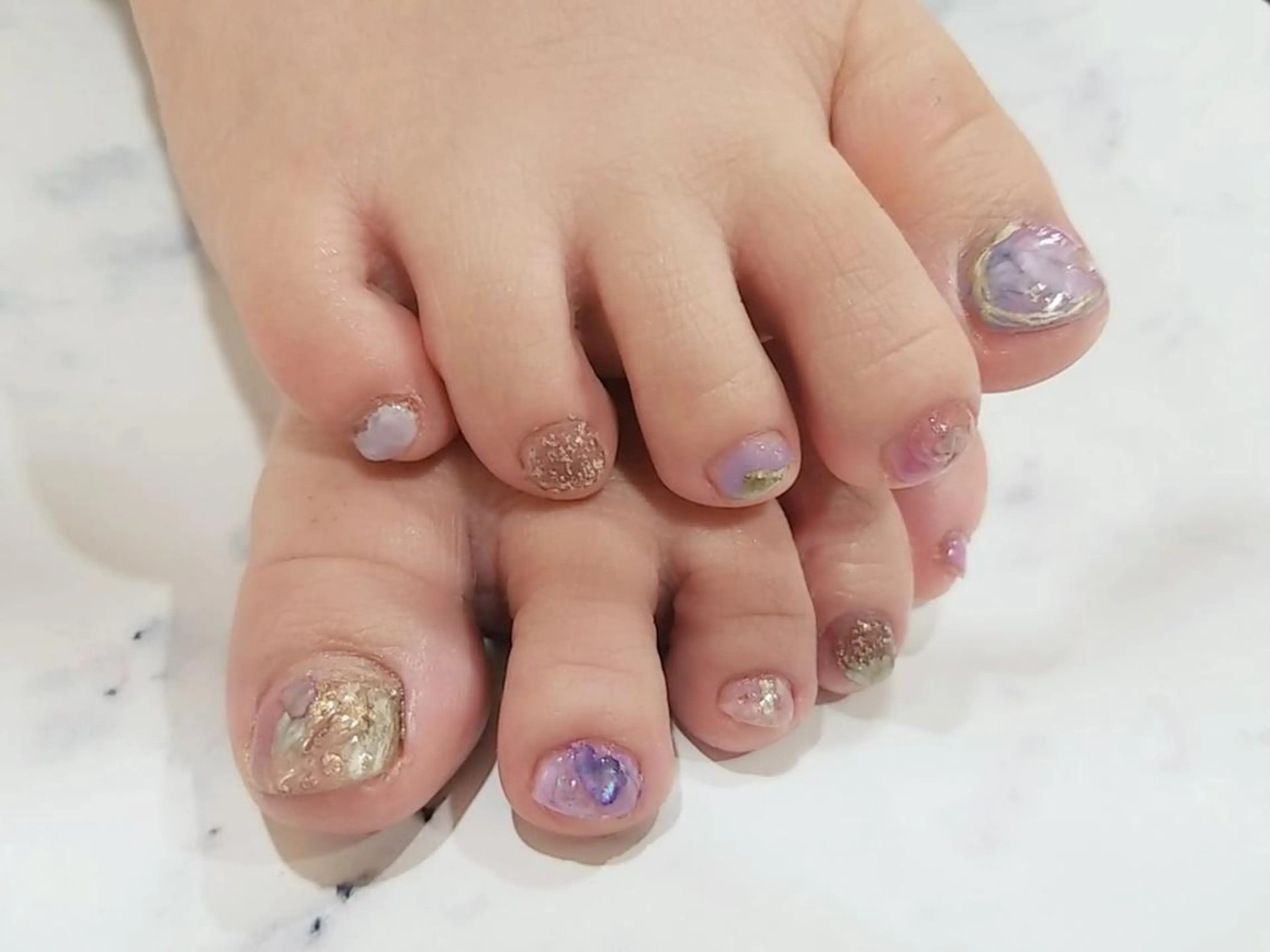 ネイル ニュアンスネイル ストーンネイル フットネイル 関口 友菜のヘアスタイル