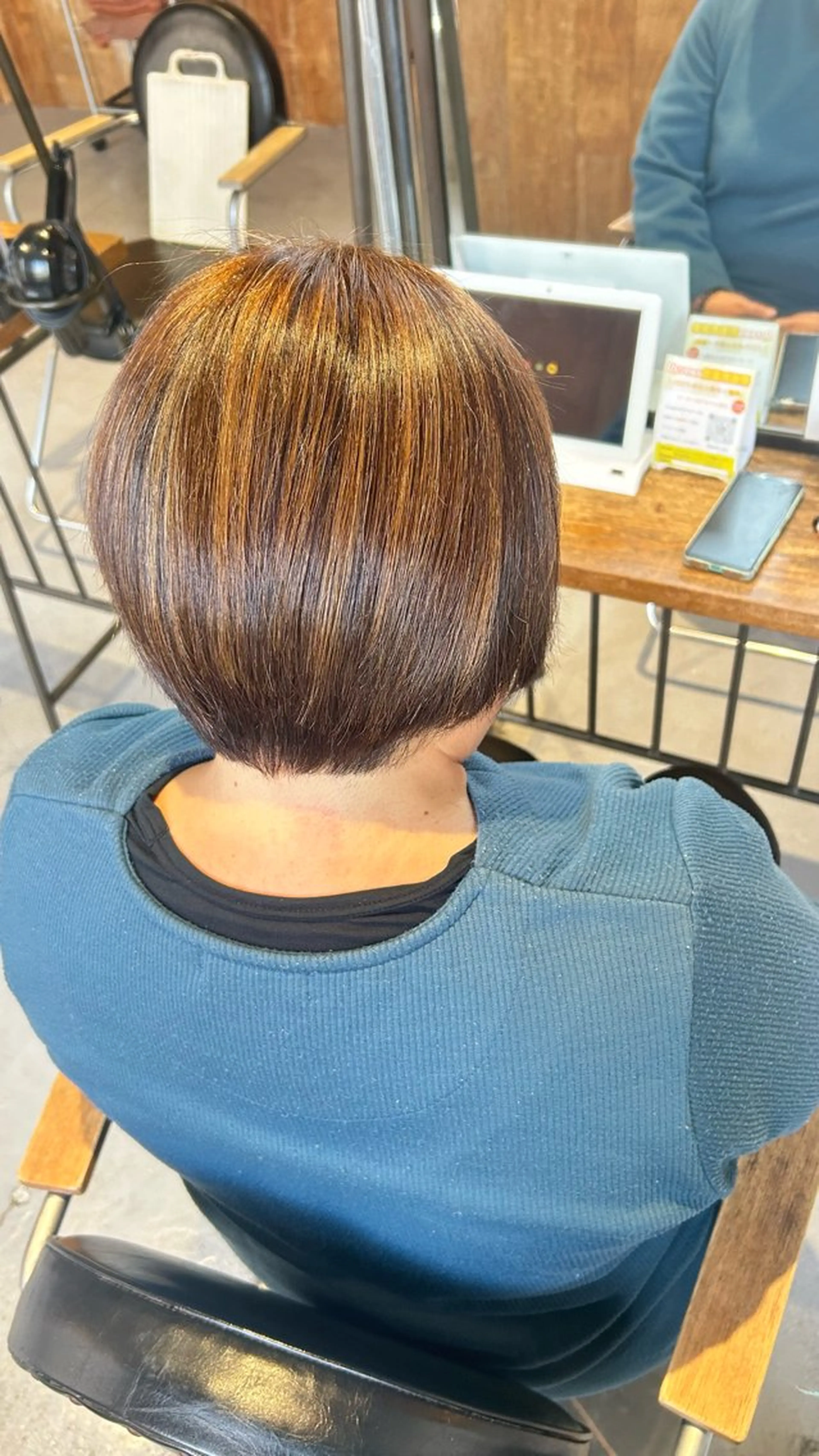 ショート ハイライト 大賀 チサトのヘアスタイル