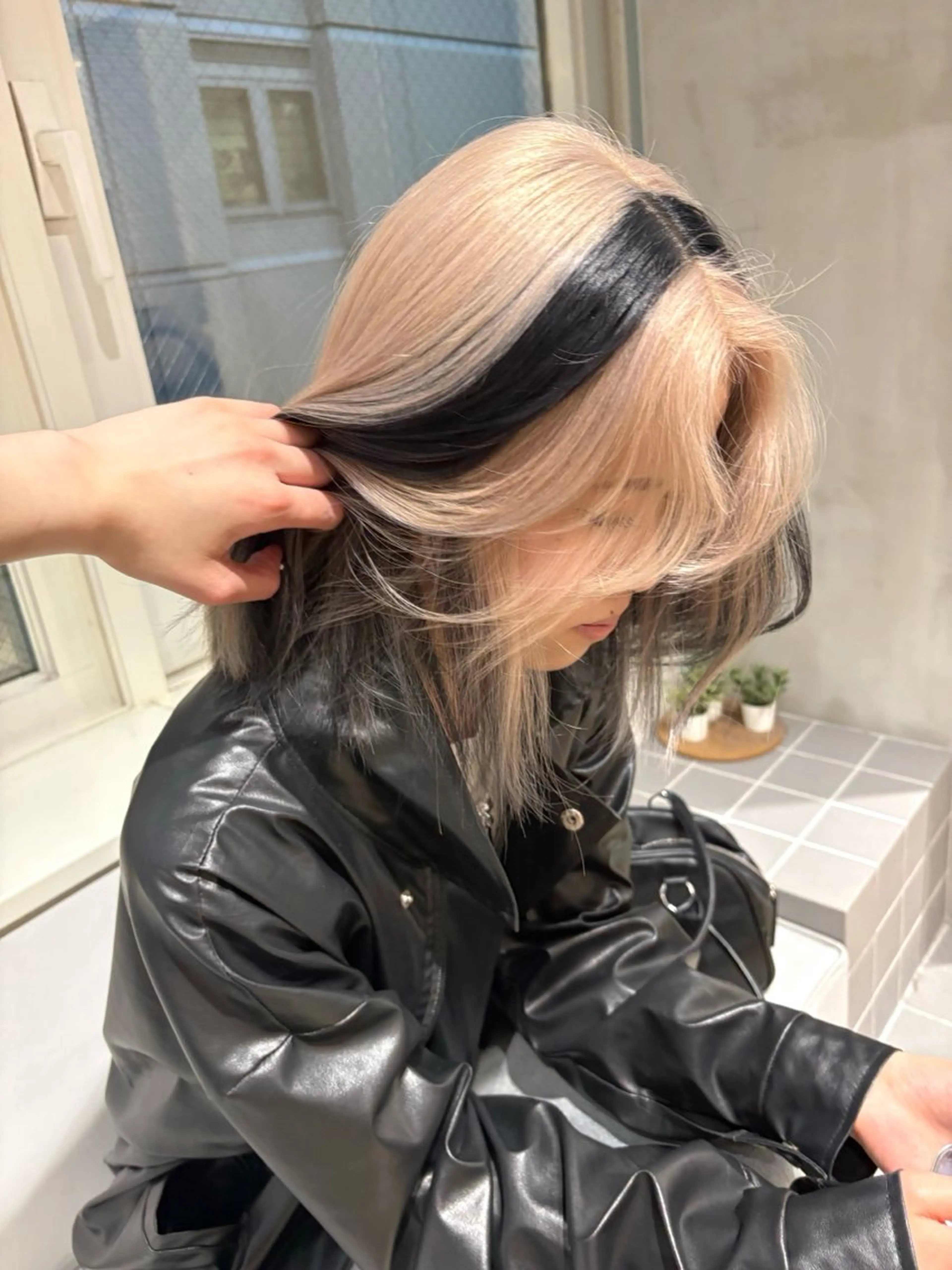ミディアム カラー ブリーチ ハイトーンカラー ヘアカラー 渋谷ハイトーン/ まぉまぉのヘアスタイル