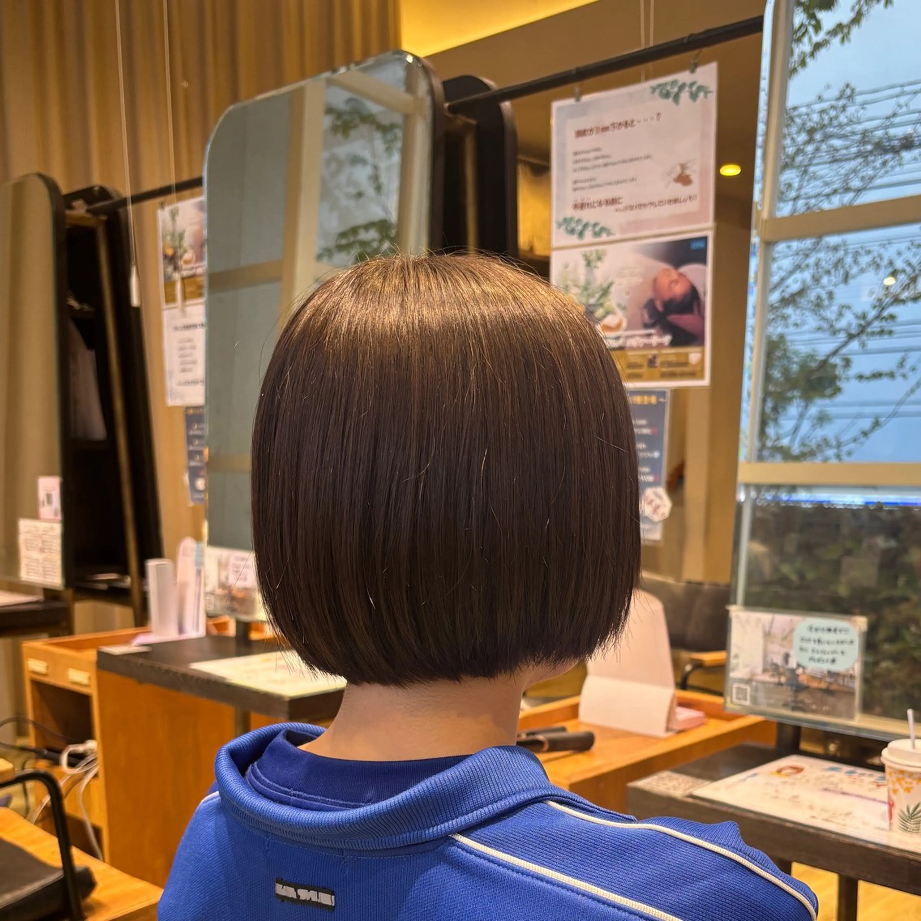 ショート ボブ 青森美容室zip 肴倉  なづなのヘアスタイル