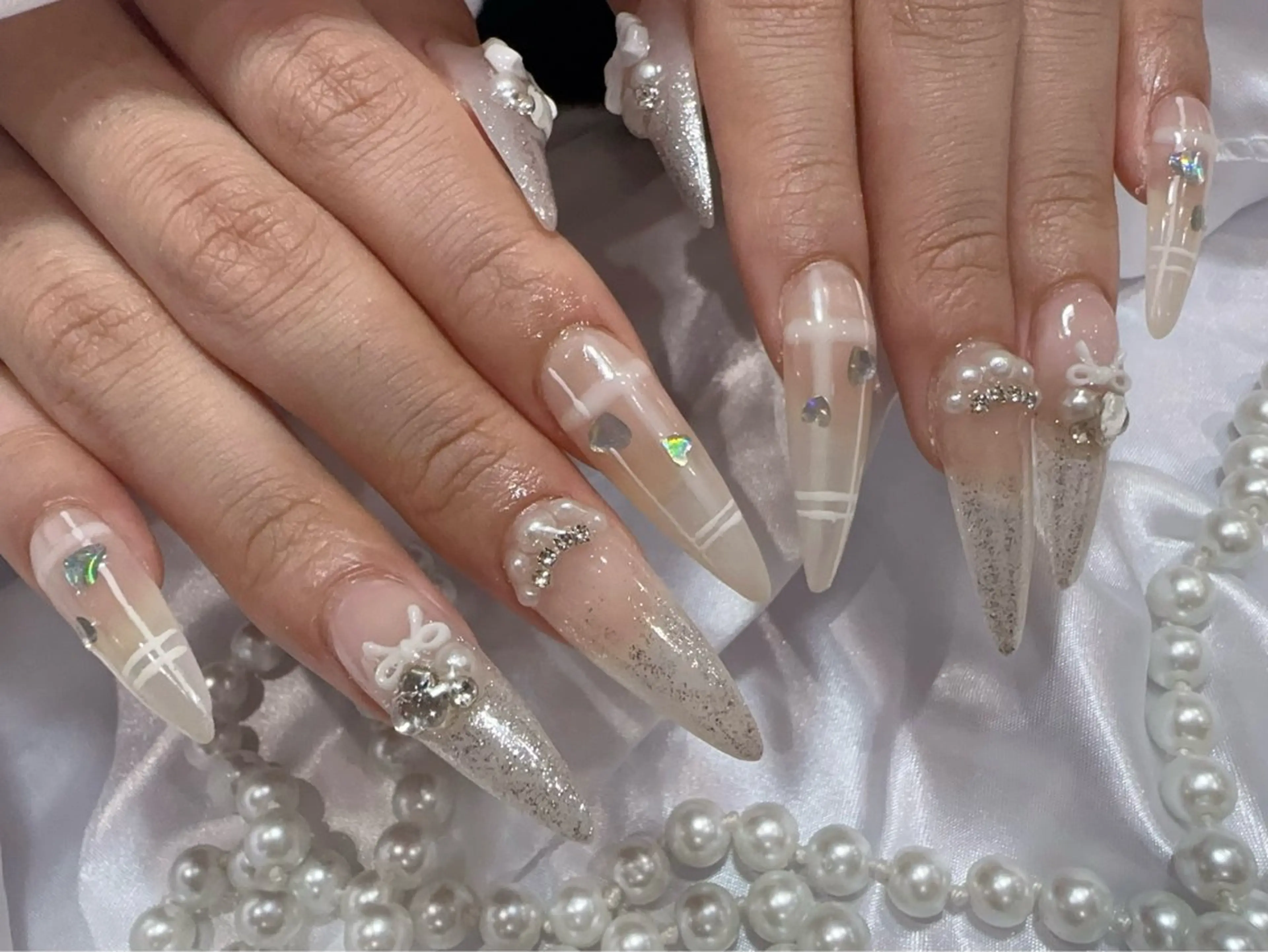 ネイル アートネイル フラッシュネイル フレンチネイル ジェルネイル ガラスフレンチ ハンドネイル You&Me Miyuのネイルデザイン