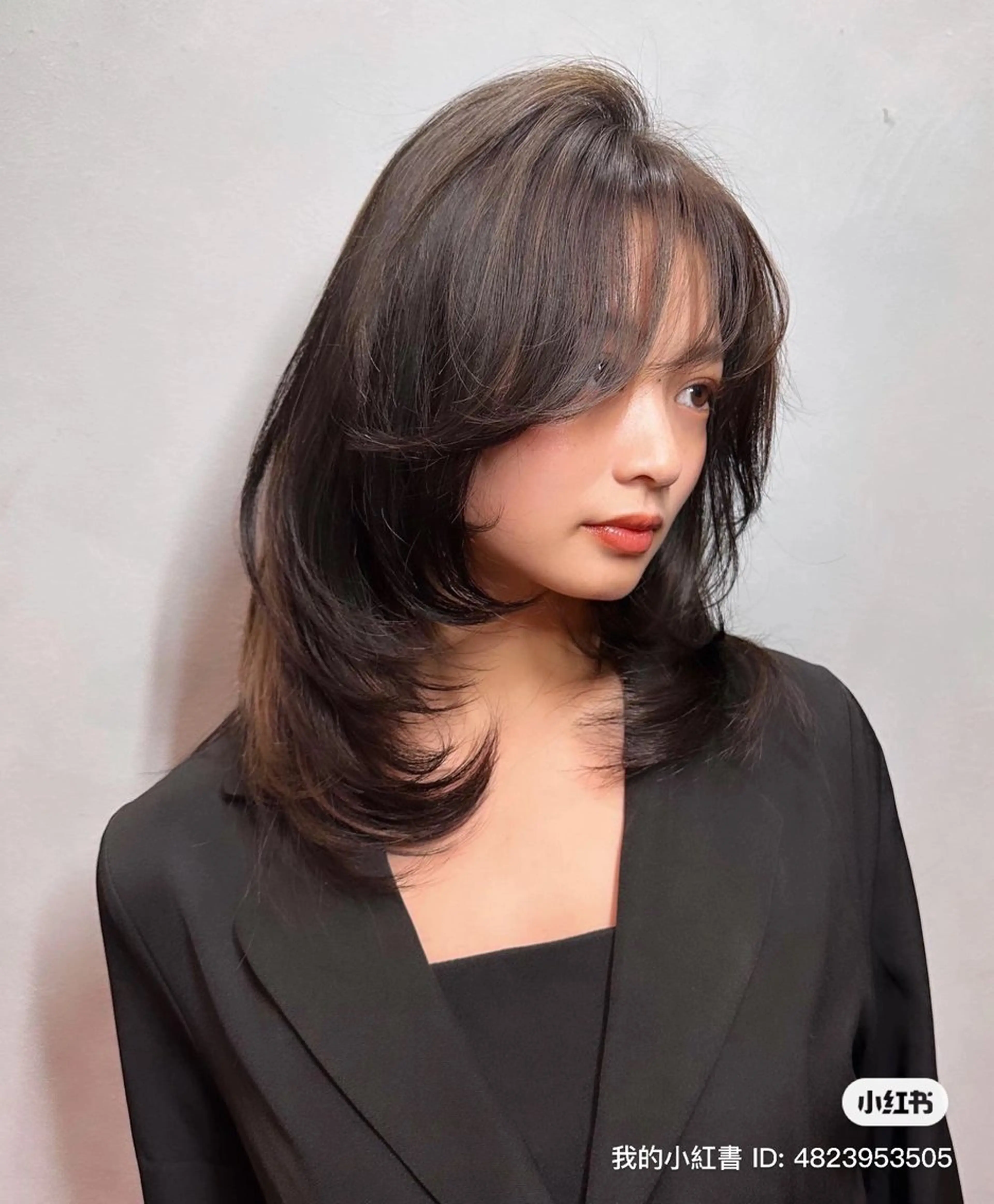 ミディアム カット ヘアカラー 韓国ヘア🇰🇷 YURIYAのヘアスタイル