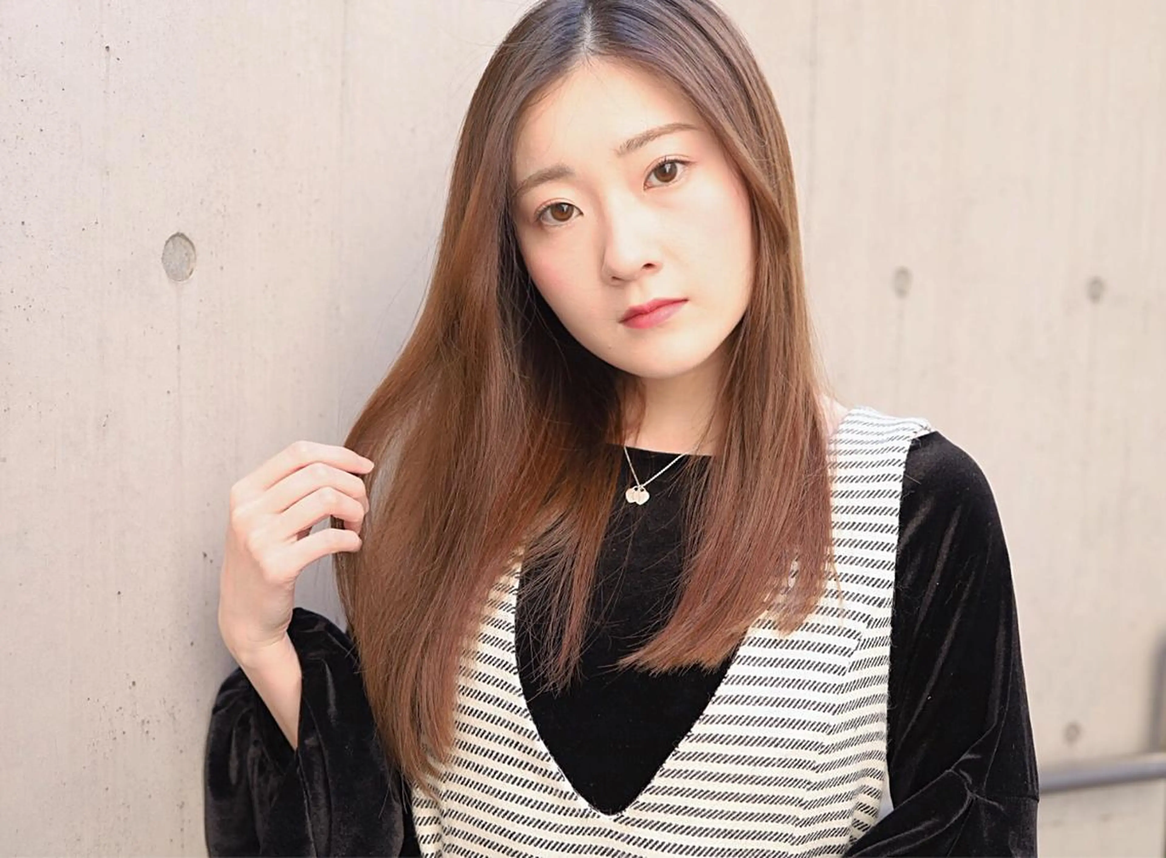 セミロング カラー パーマ ヘアアレンジ トレンドヘア🩶 艶髪🩶yoshiのヘアスタイル
