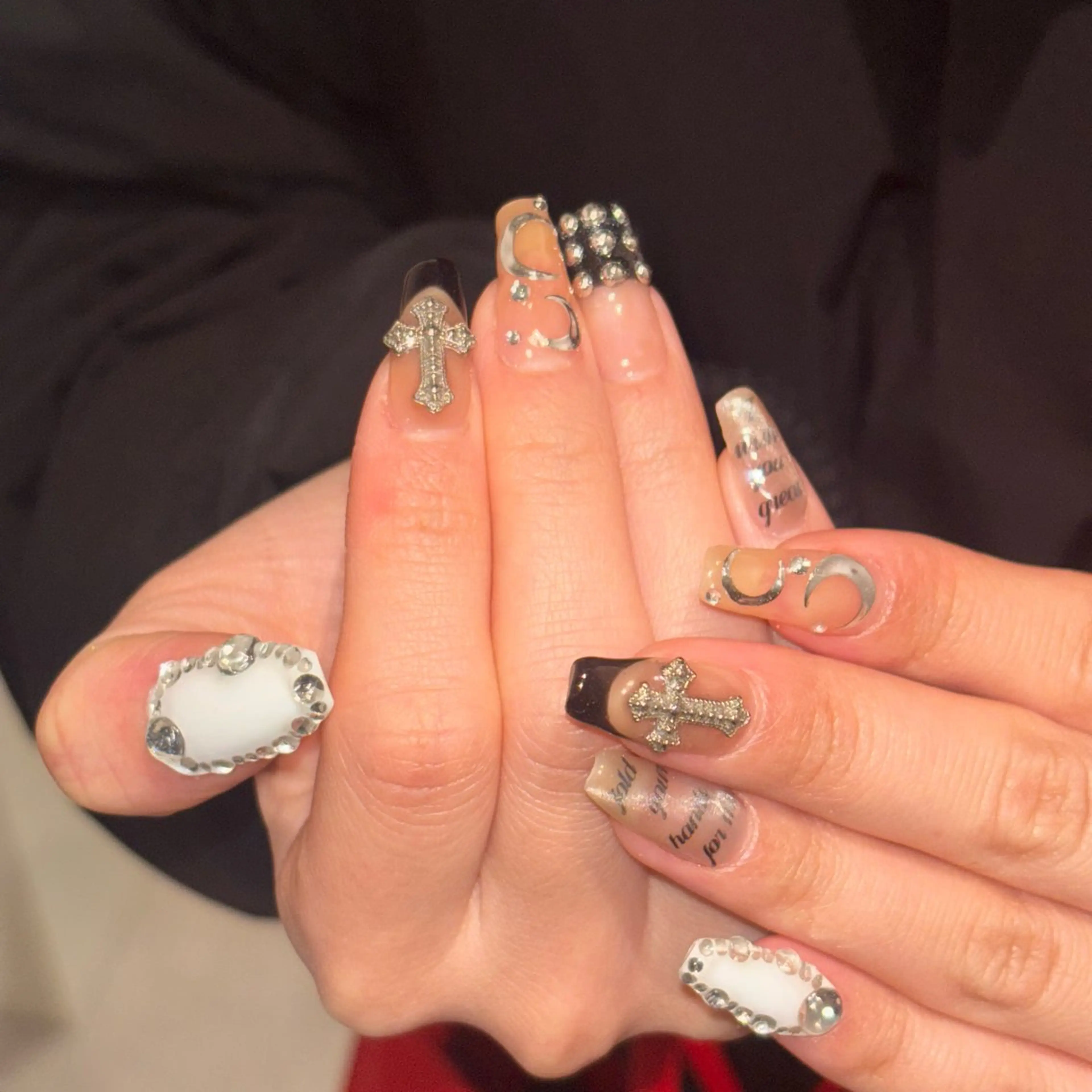 ネイル ハンドネイル 🐬Cxxu° Nail✝️のネイルデザイン