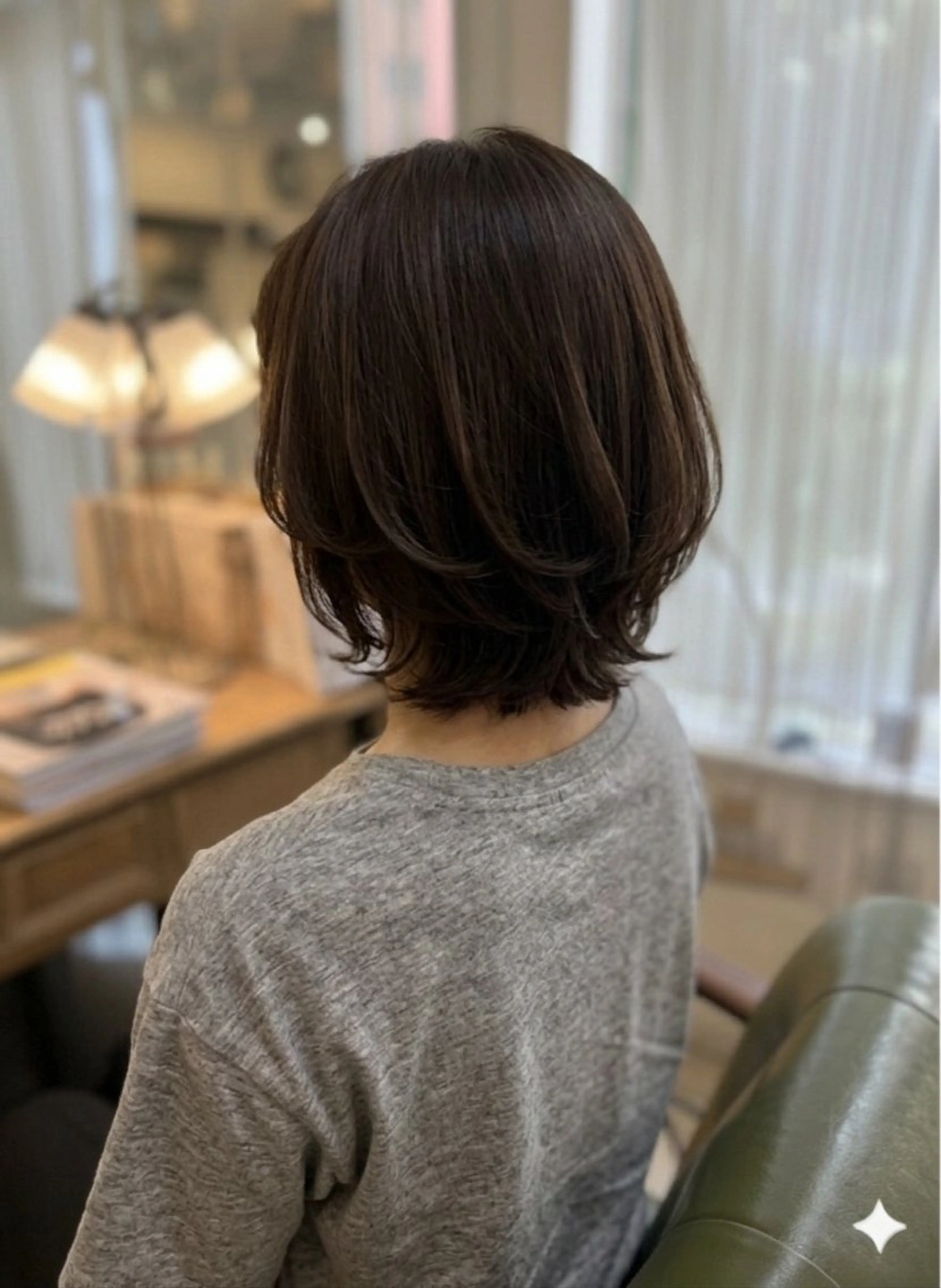 ミディアム ミディアムレイヤー レイヤーカット 新宿御苑/艶髪カラー 髪質改善/山口のヘアスタイル