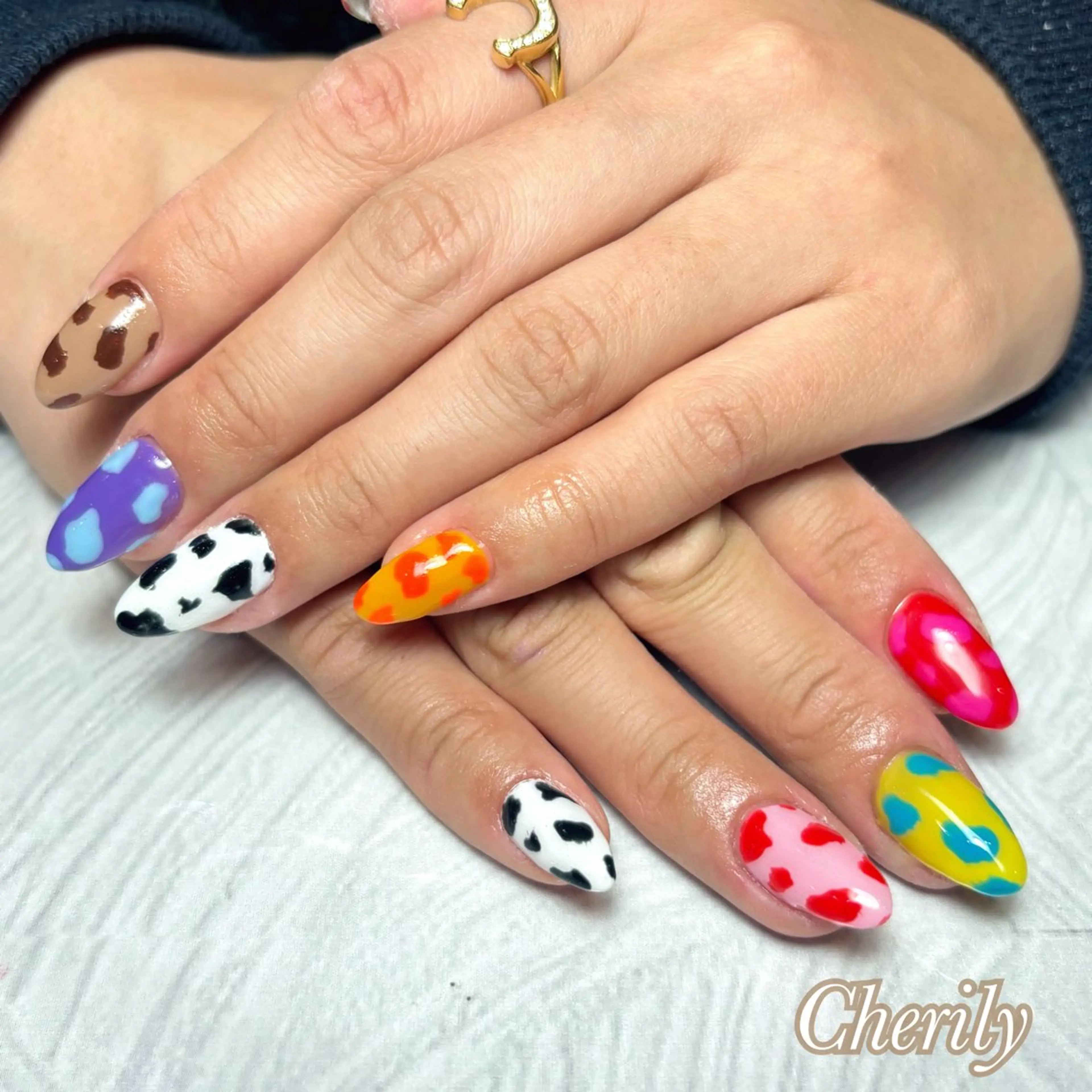 ネイル CHERILY SAKURAのネイルデザイン