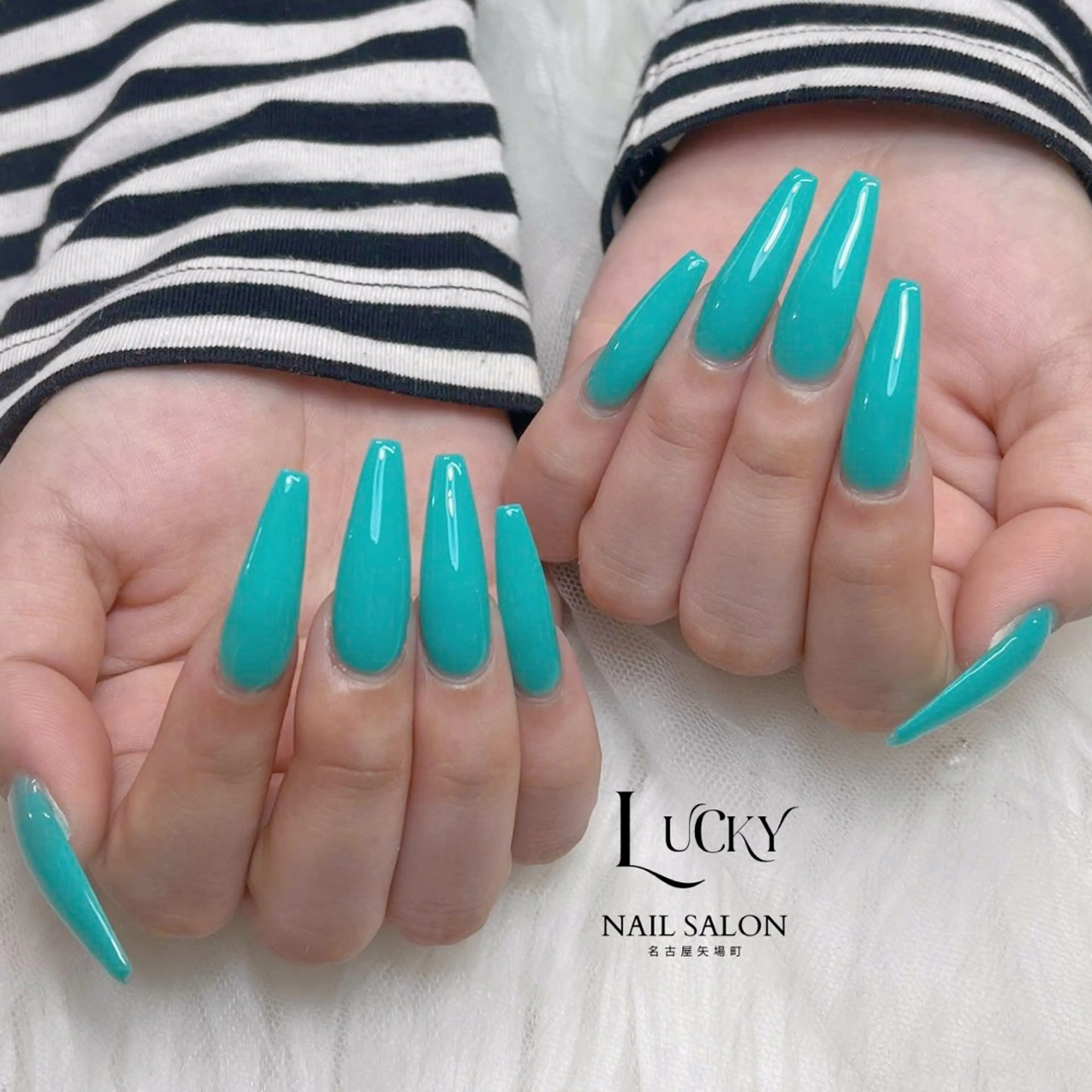 ネイル 長さ出し フットネイル ジェルネイル 韓国ネイル マグネットネイル ハンドネイル Lucky Nail Salonのネイルデザイン