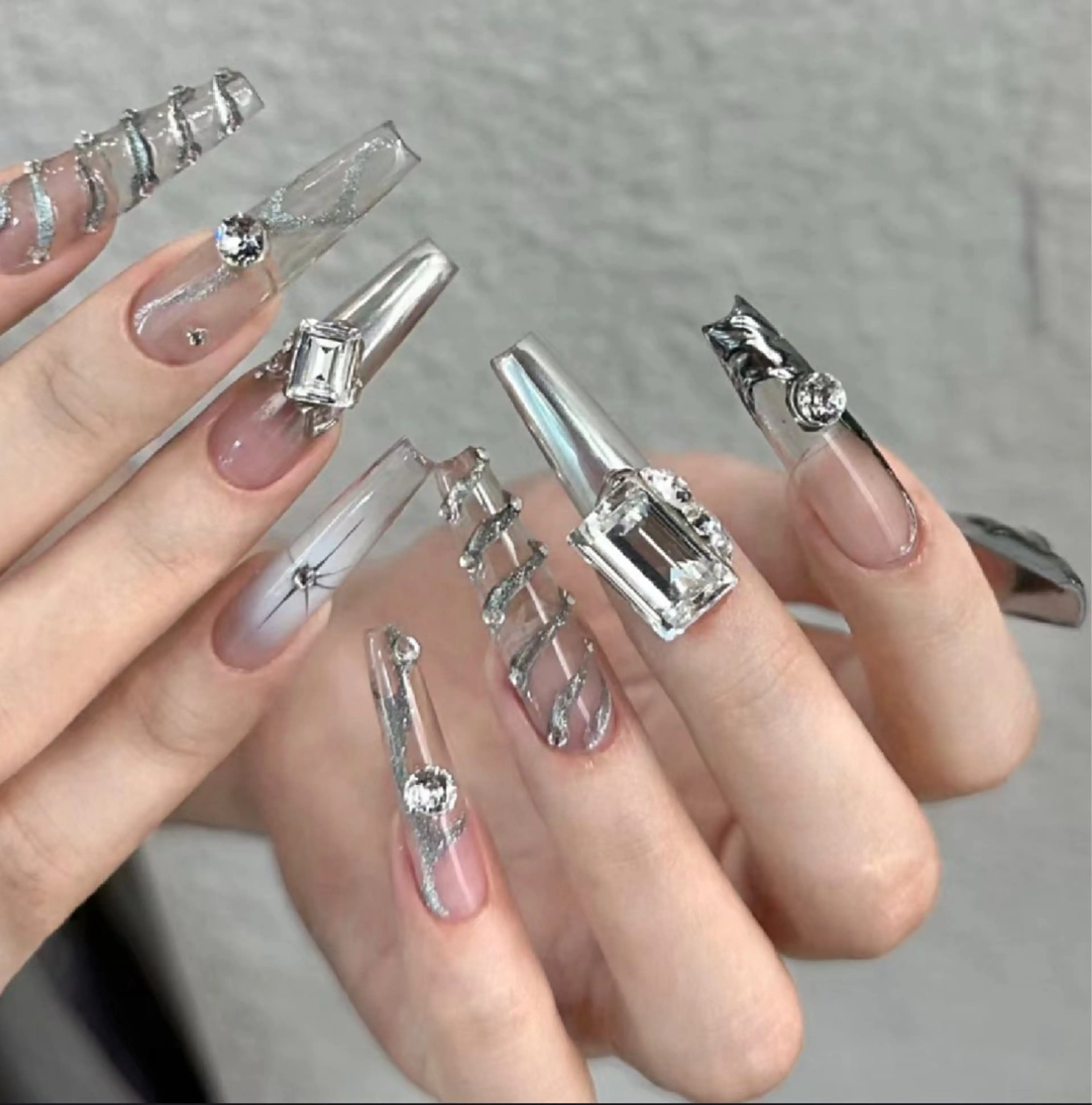 ネイル ハンドネイル 長さだし専門店 ROKANAILのネイルデザイン