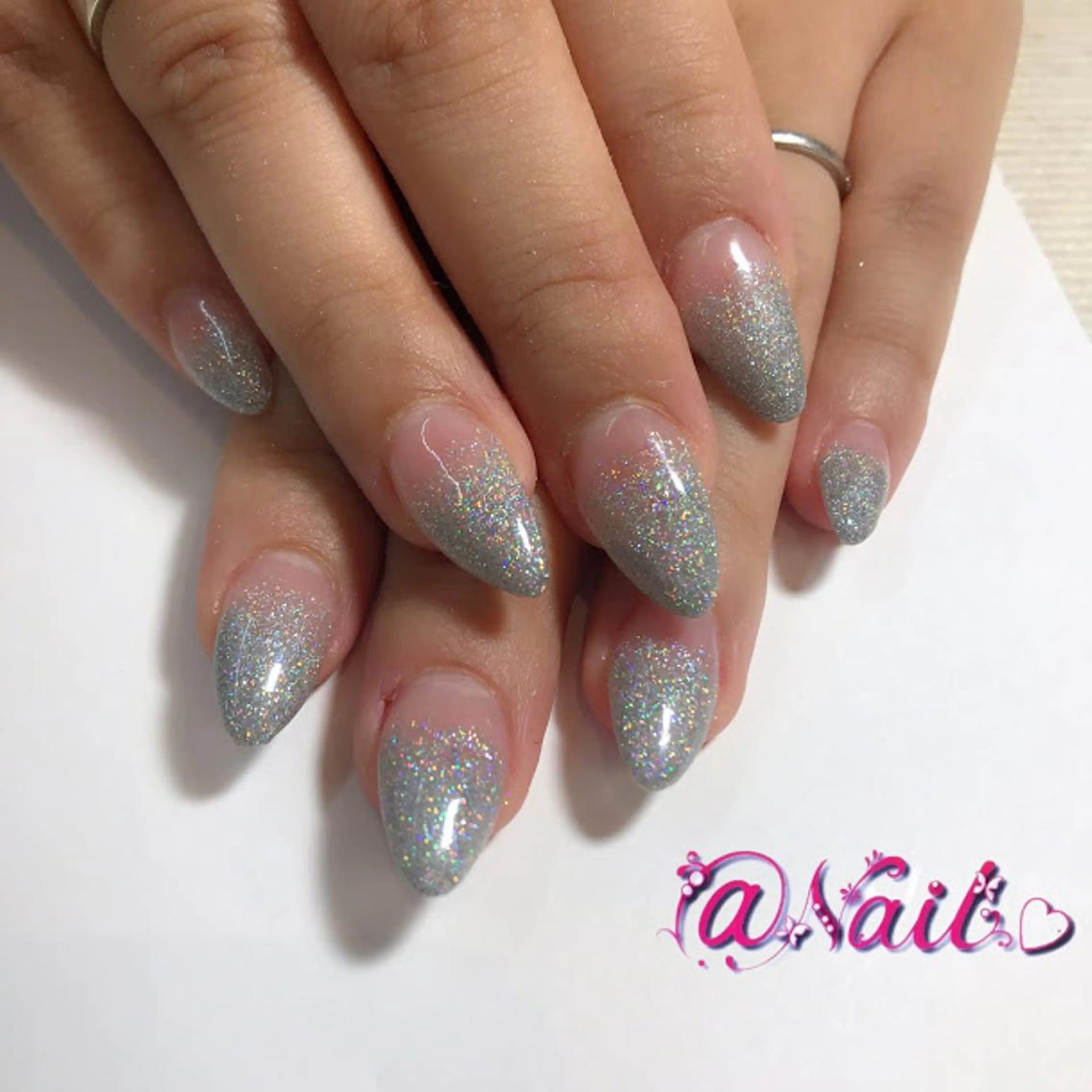 ネイル 小尾 栞のネイルデザイン