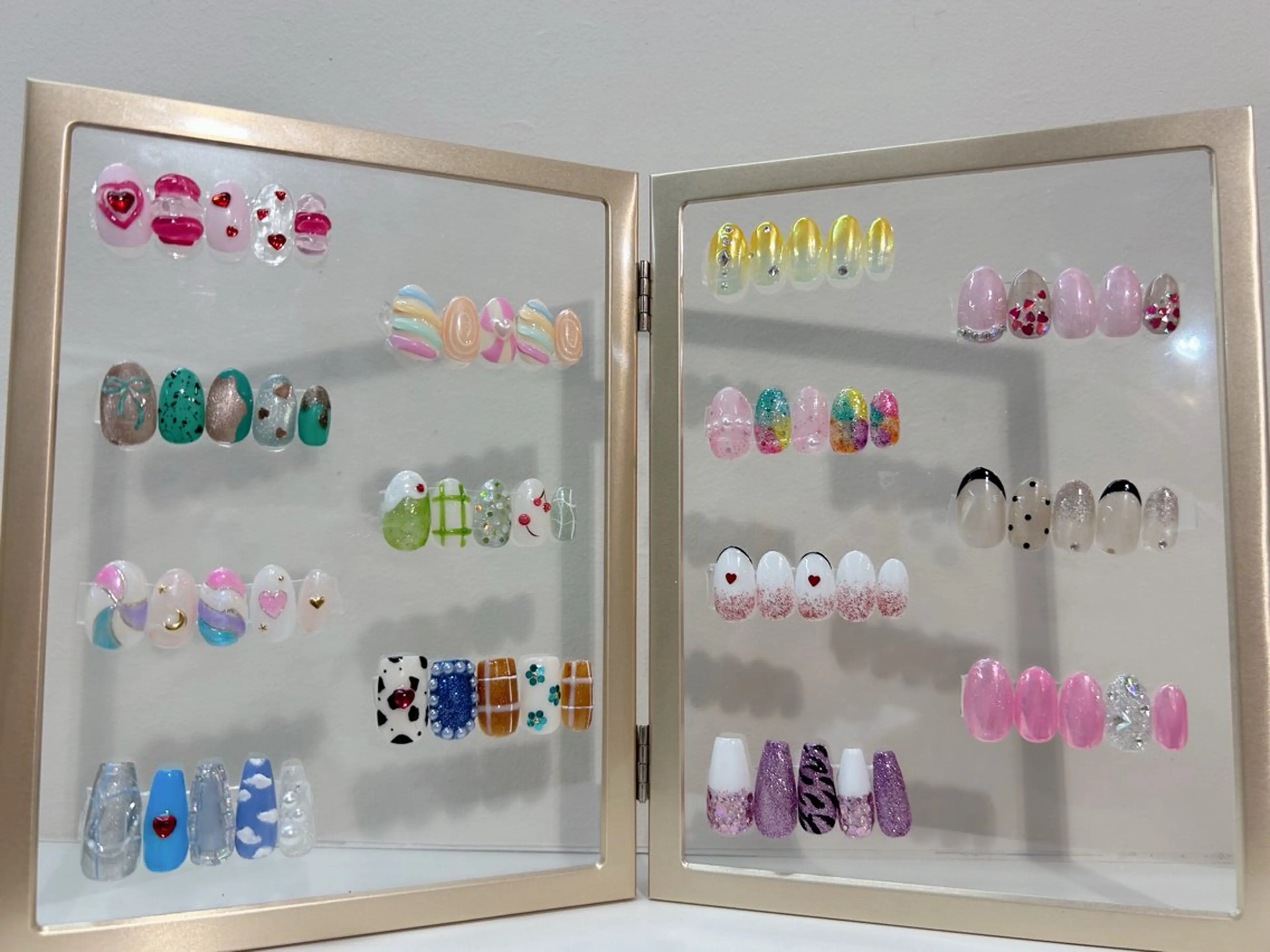 ネイル 鈴木 亜和音のネイルデザイン