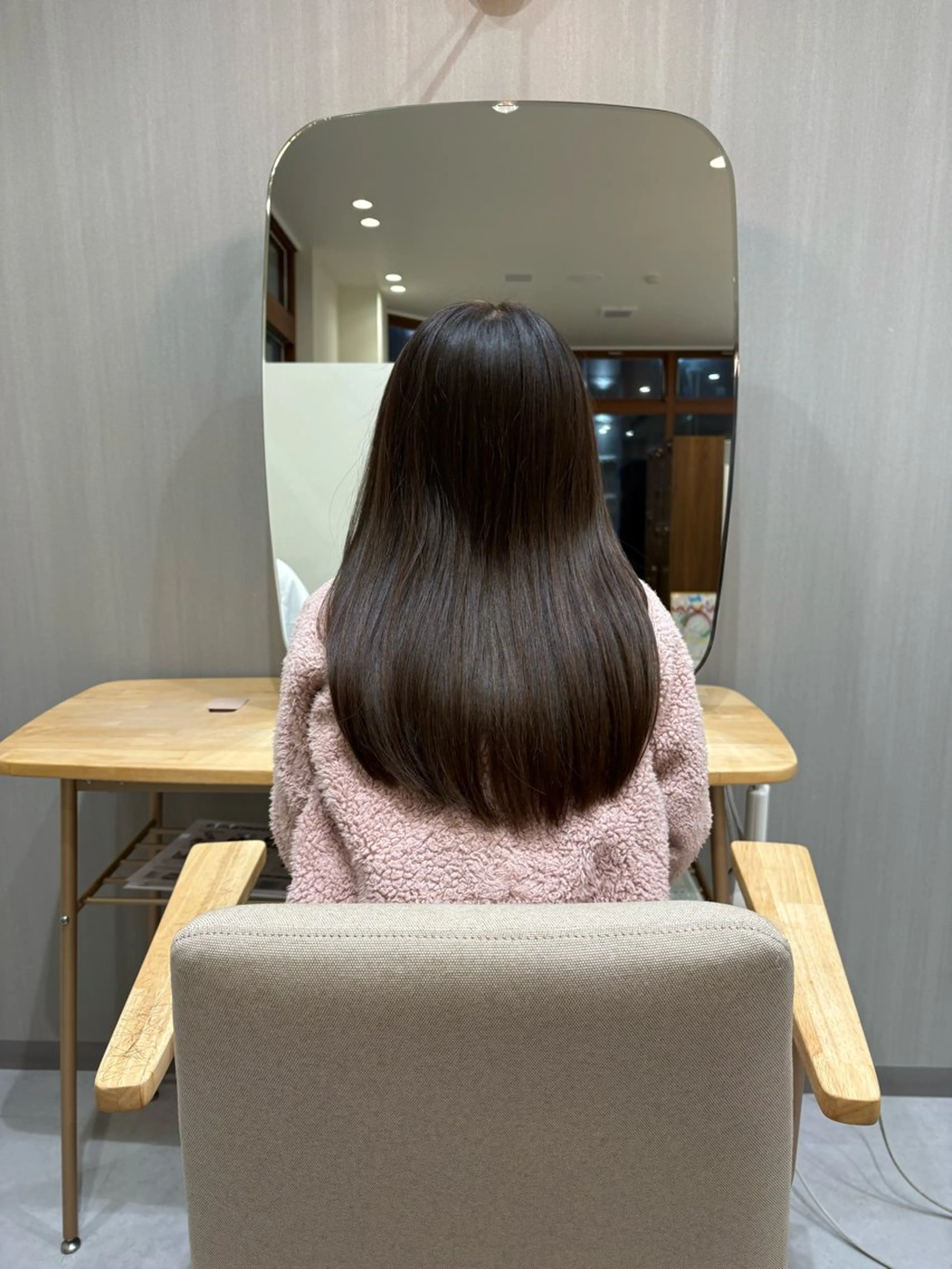 ロング 吉田 絢音のヘアスタイル