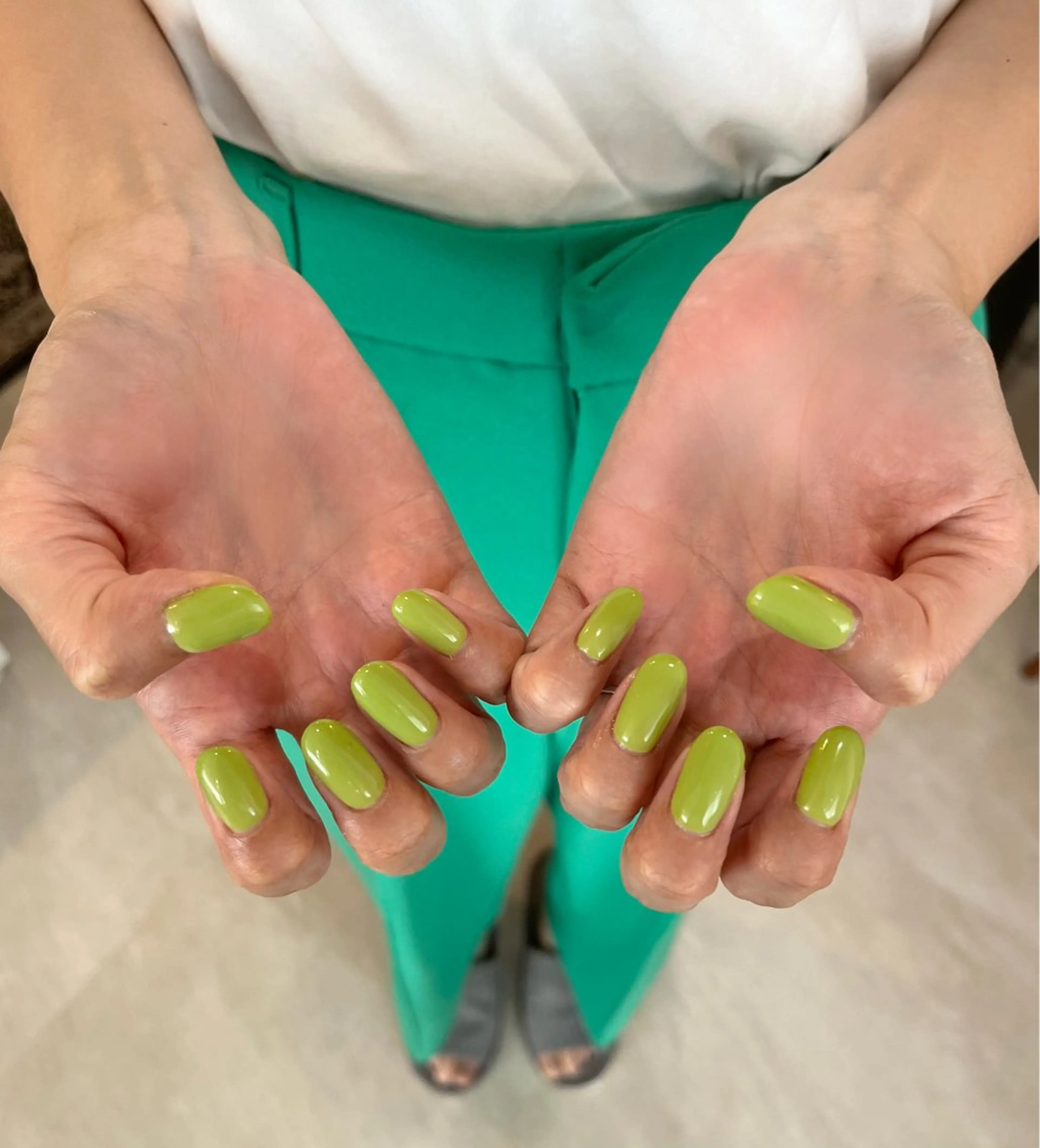 ネイル ワンカラーネイル 市本 葵のネイルデザイン