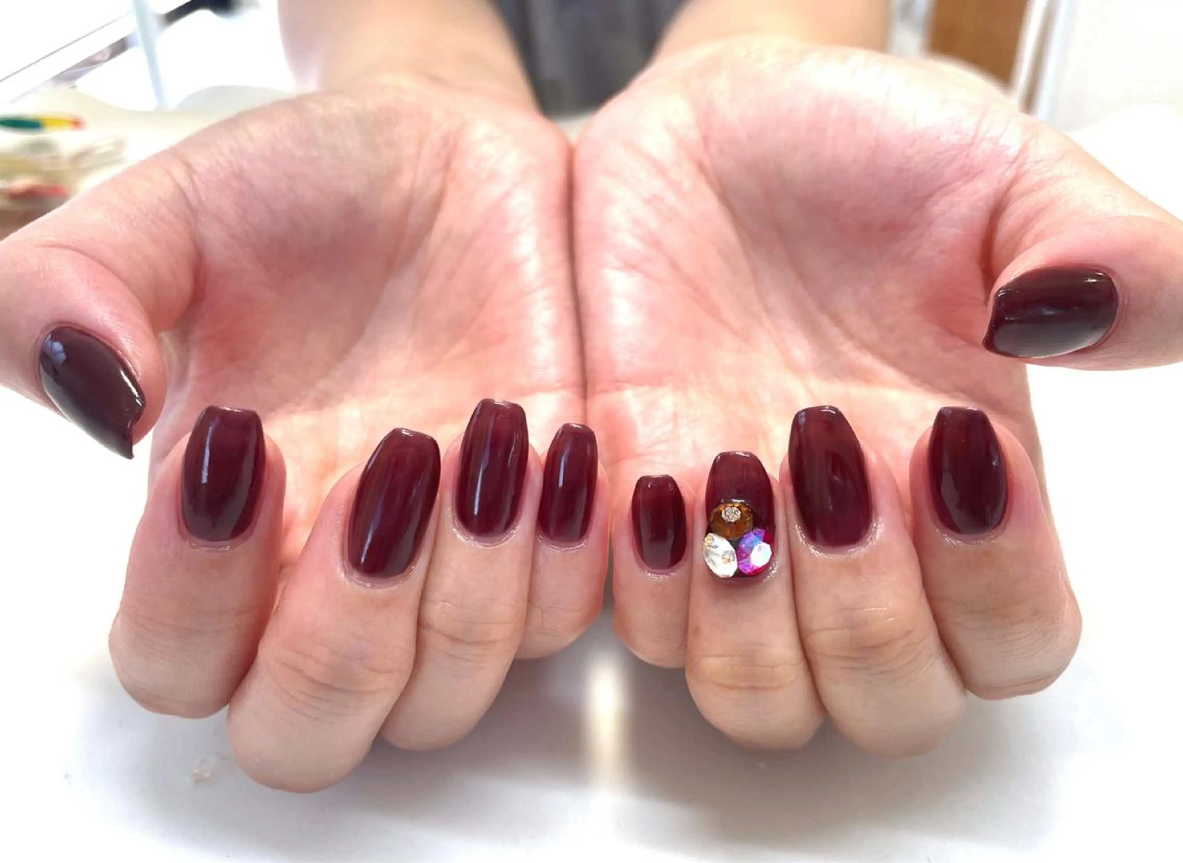 ネイル ハンドネイル ハンドケア 吉村 美咲のネイルデザイン