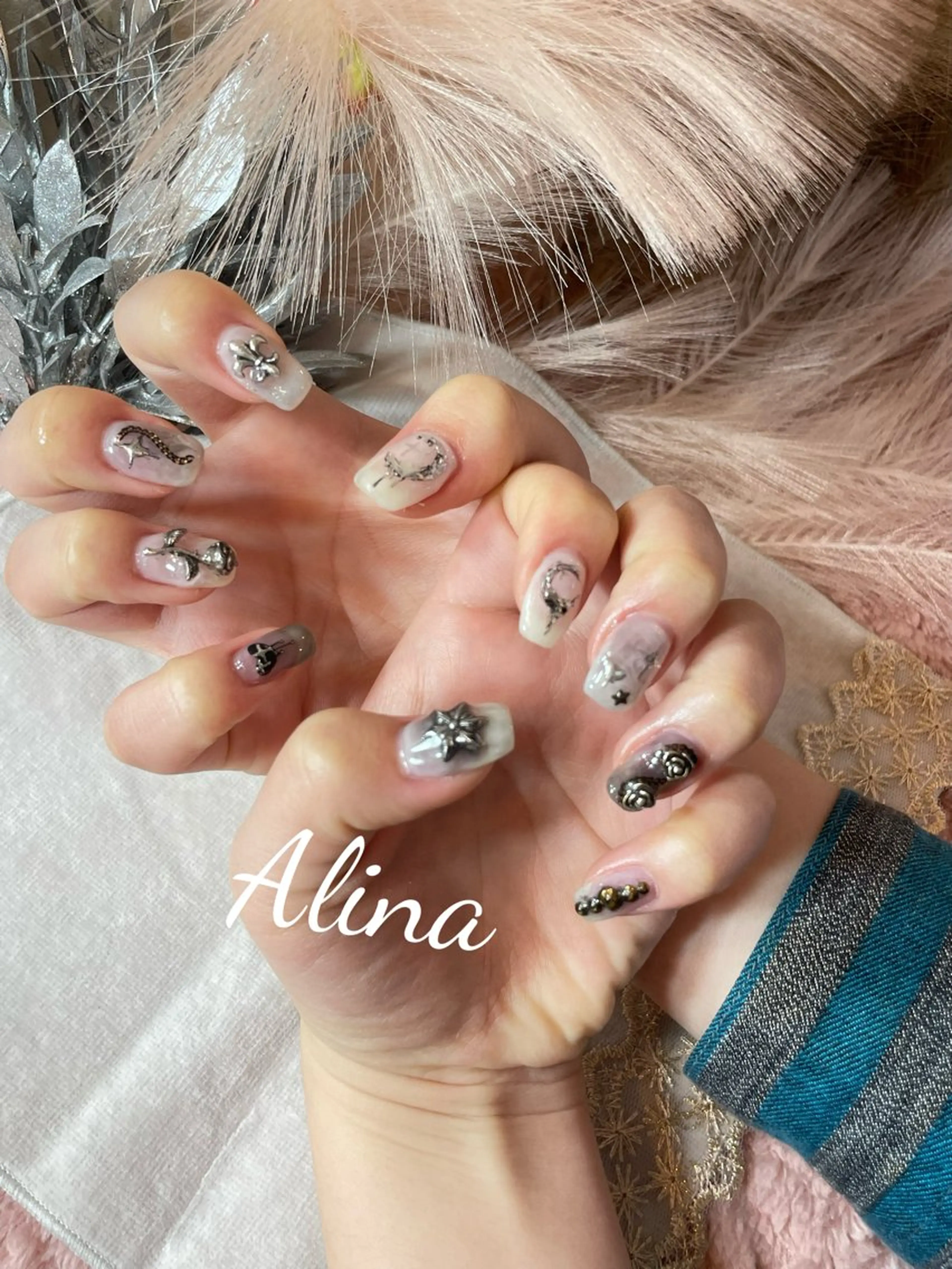 ミディアム Alina エリナのネイルデザイン