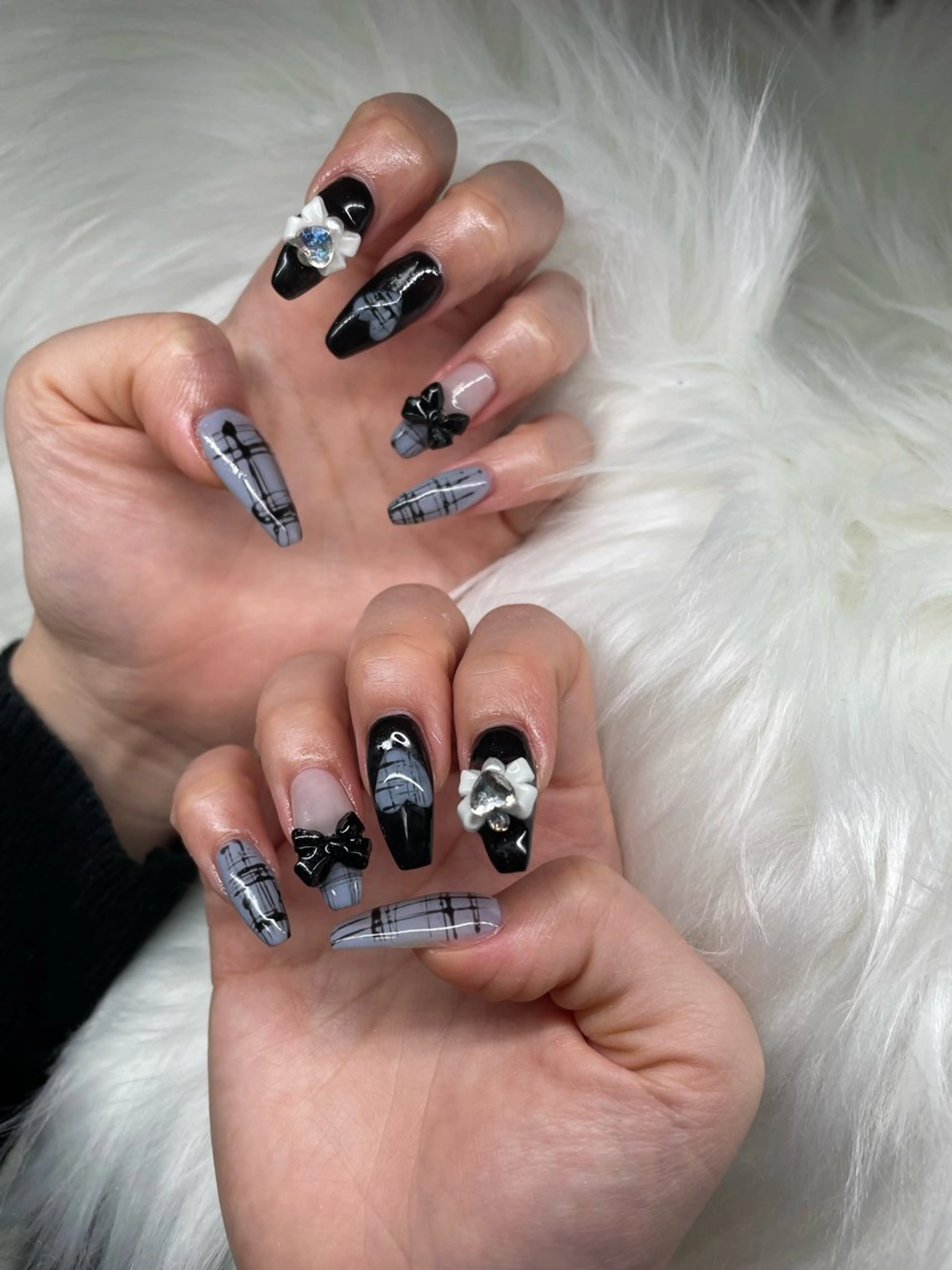 ネイル ハンドネイル 安永 彩香のネイルデザイン