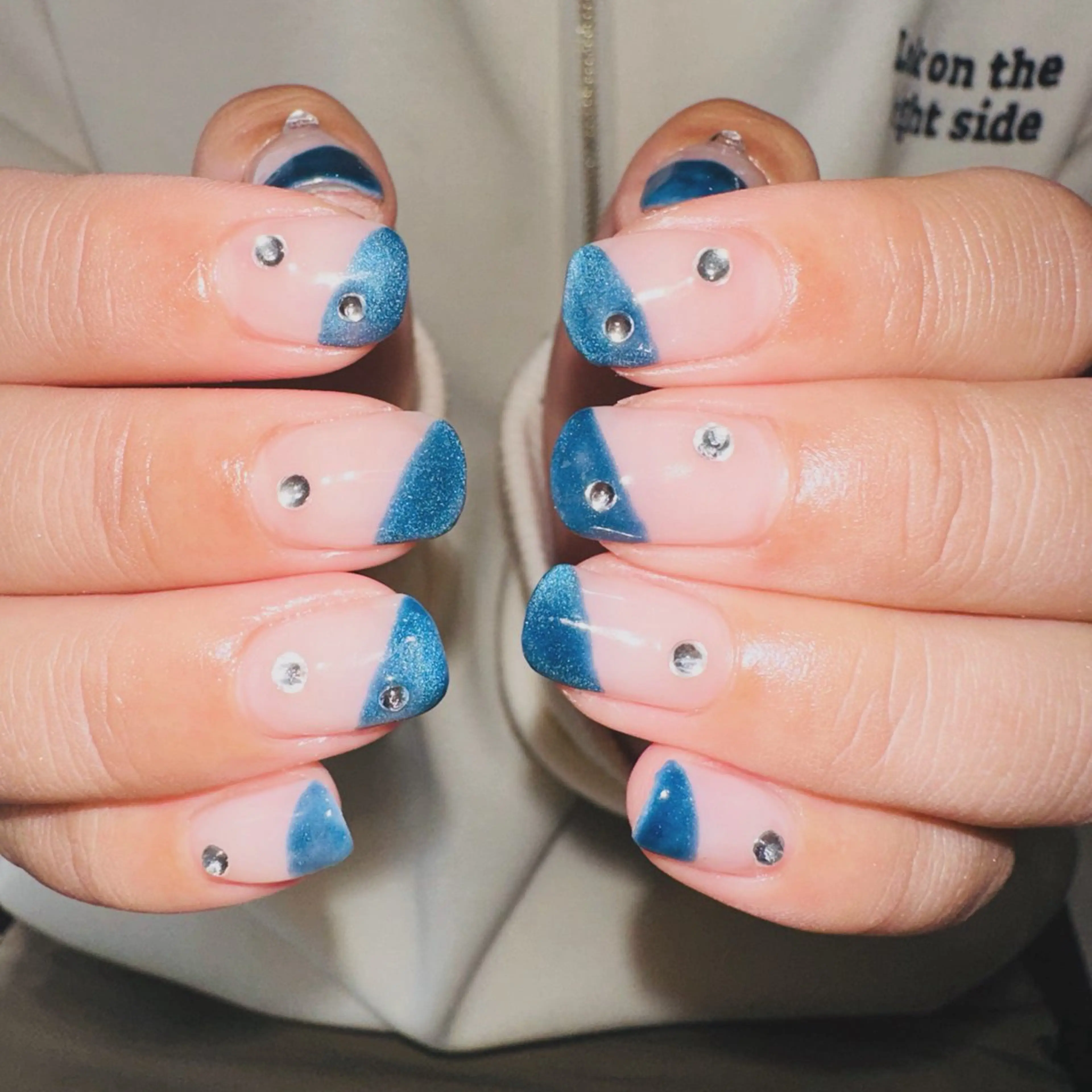 ネイル フレンチネイル マグネットネイル 斜めフレンチ シンプルネイル ReGAL ♡Rinaのネイルデザイン