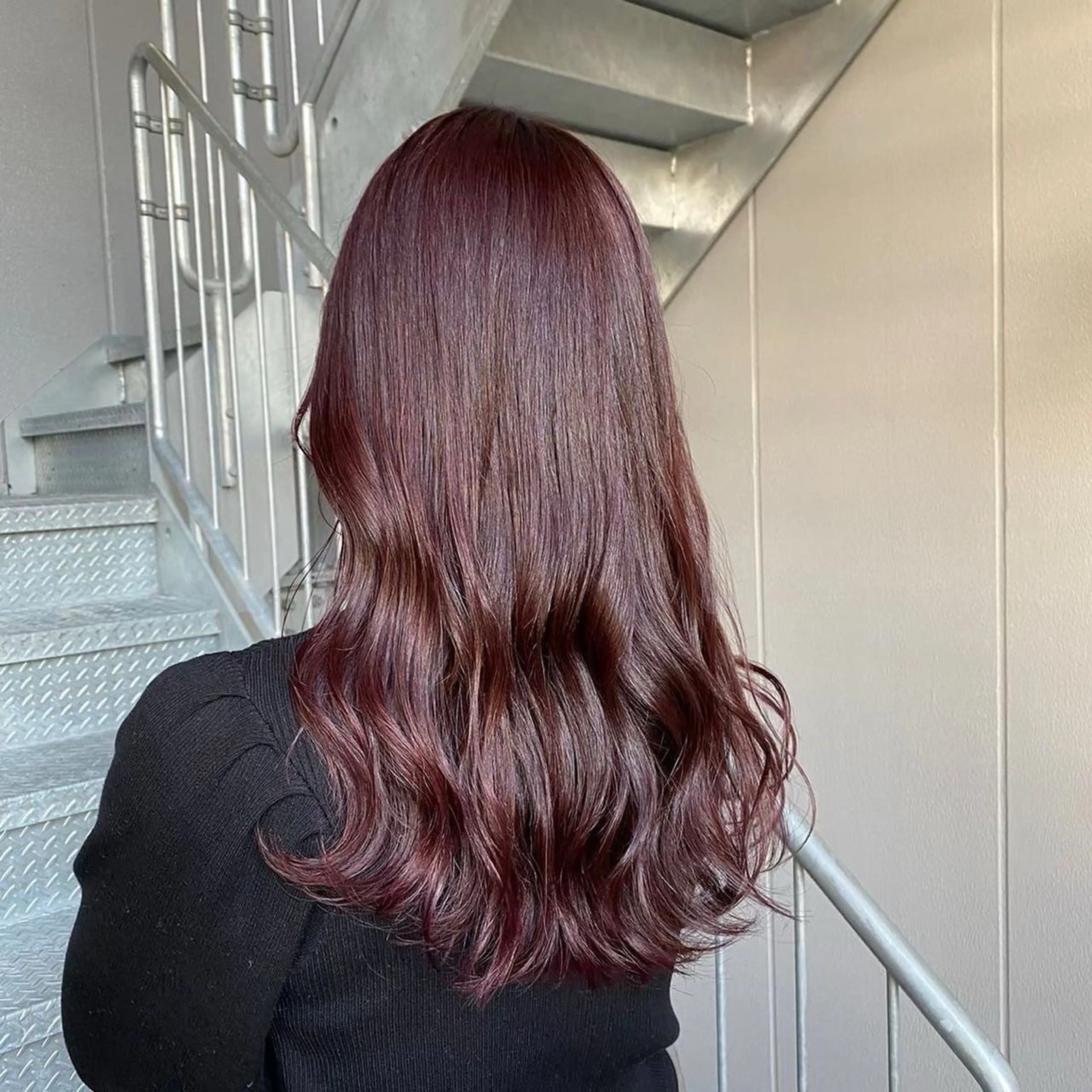 セミロング カラー ヘアアレンジ 🫧モテる💗ダメー ジレスハイトーン🫧のヘアスタイル