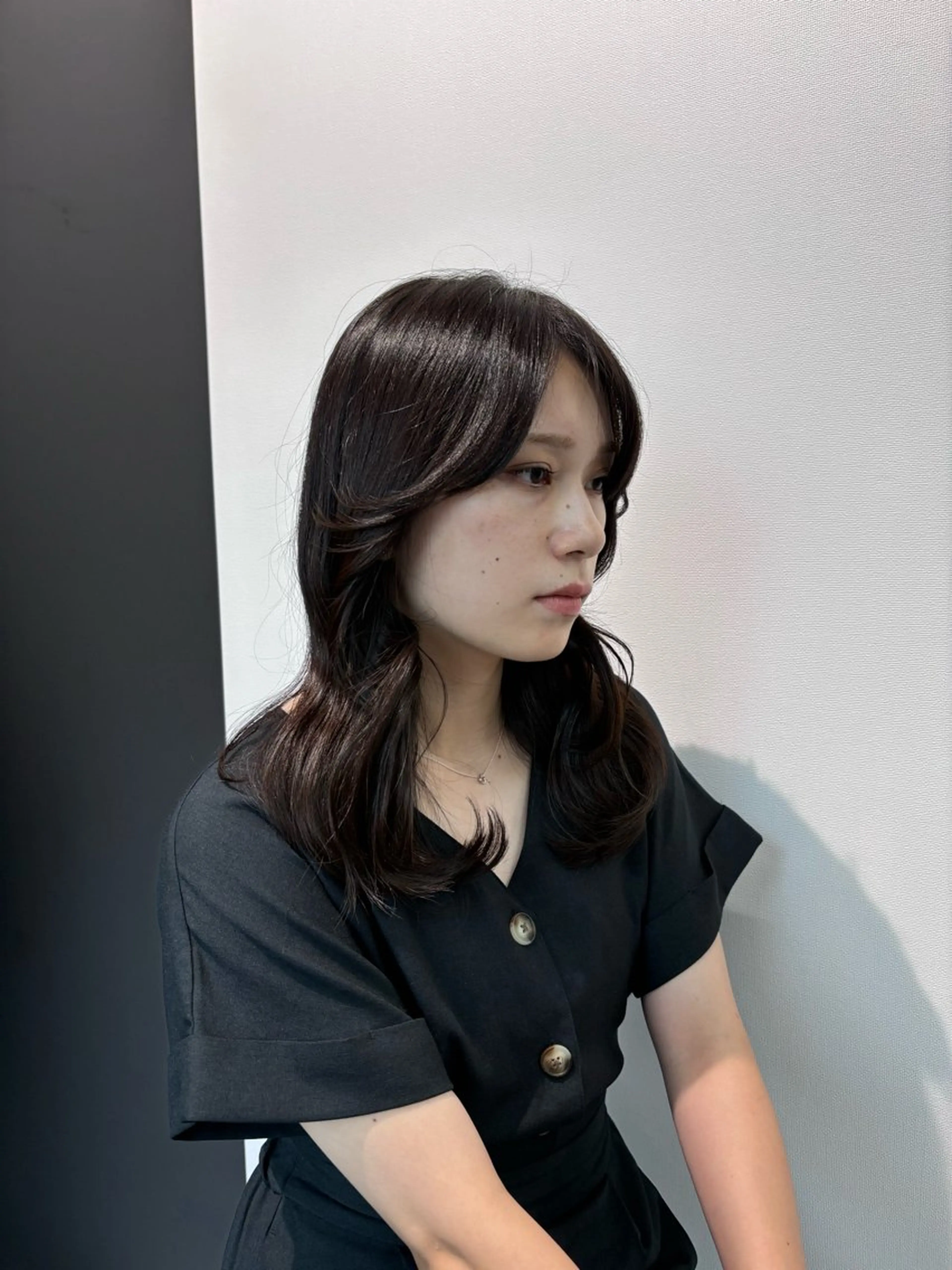 ロング ♥韓国レイヤー/透明 感カラー/目黒慎太郎のヘアスタイル