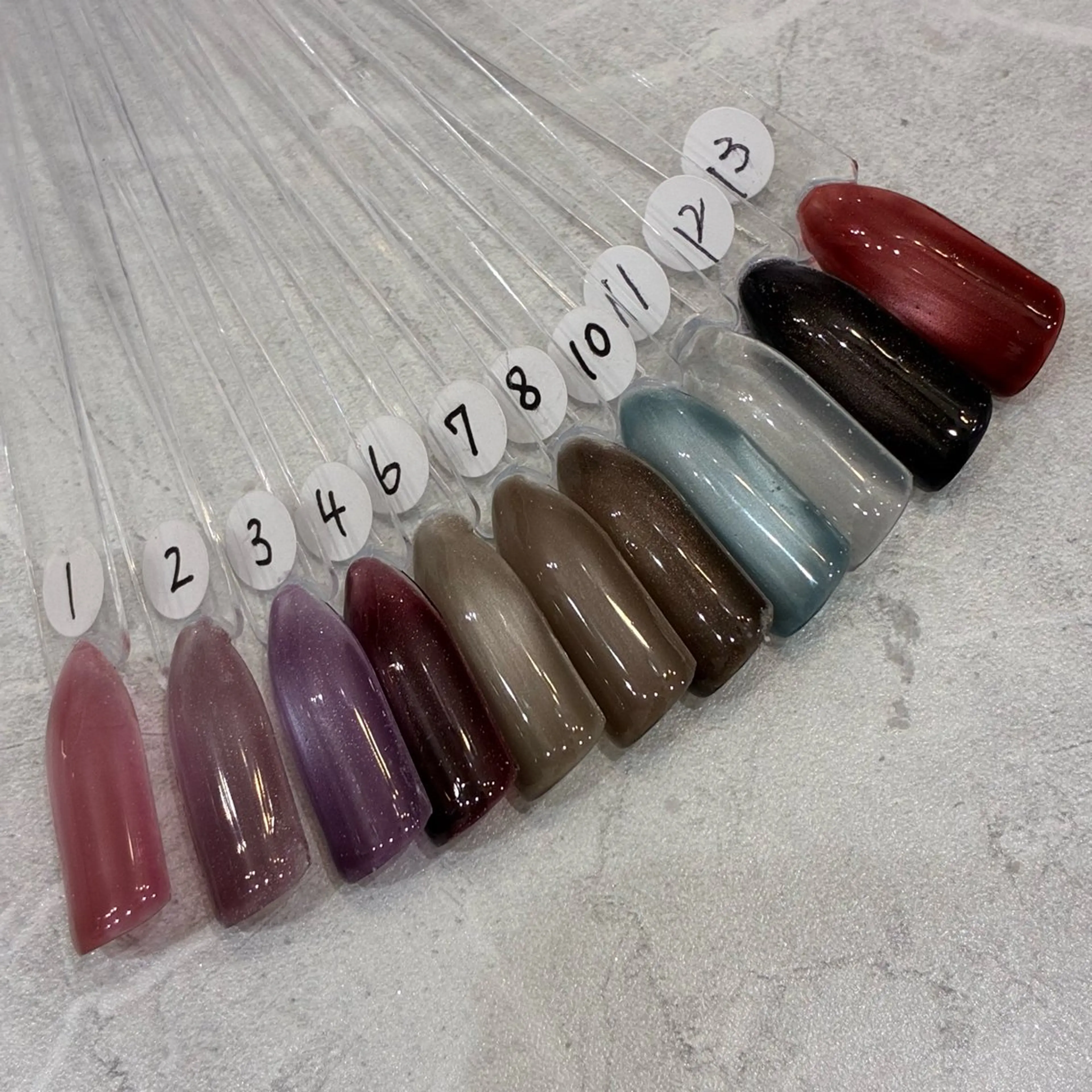 ネイル AMORIA ANNAのネイルデザイン