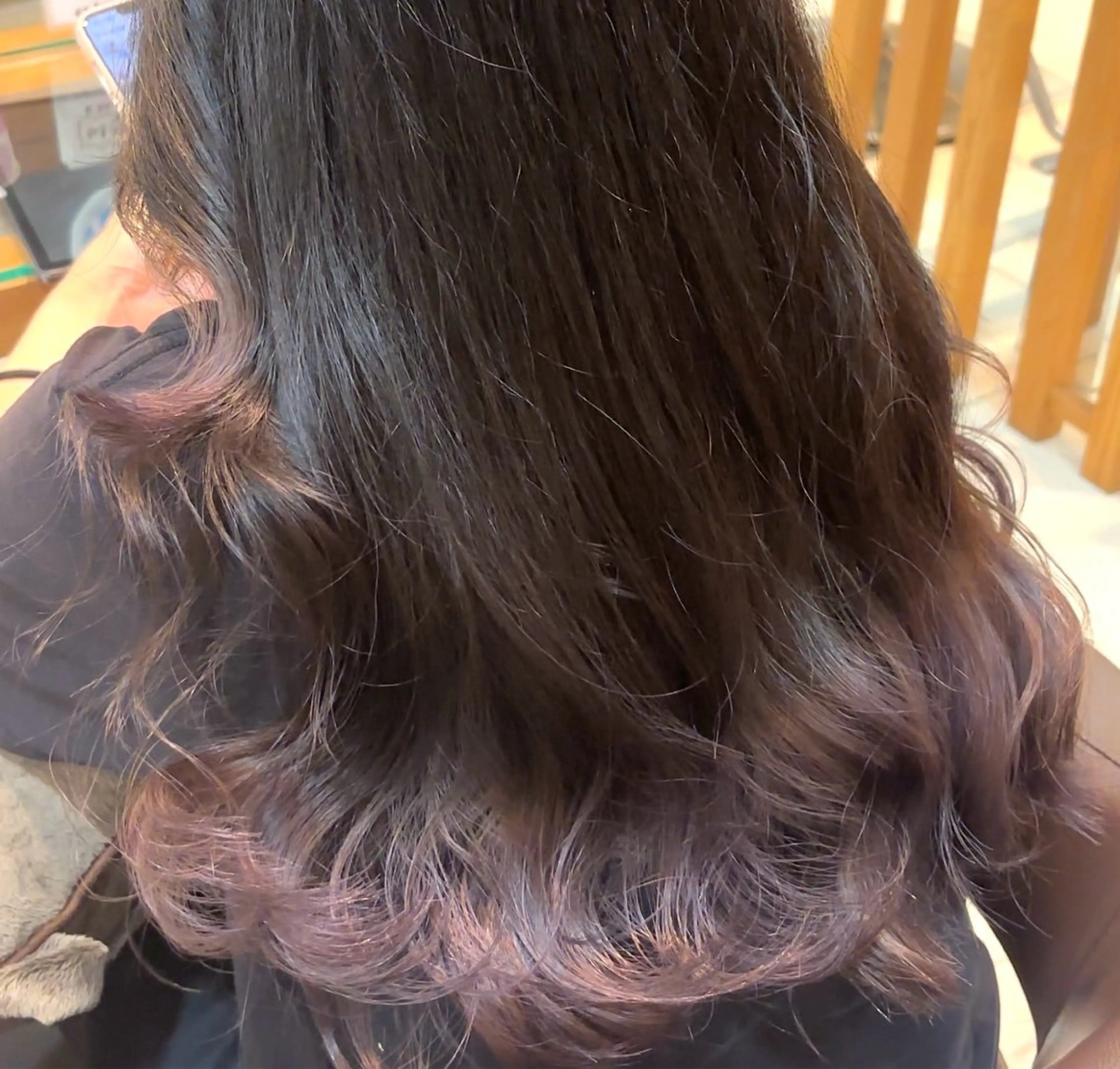 ロング 🌈コテ巻き風パーマ LOHASせいな🌈のヘアスタイル