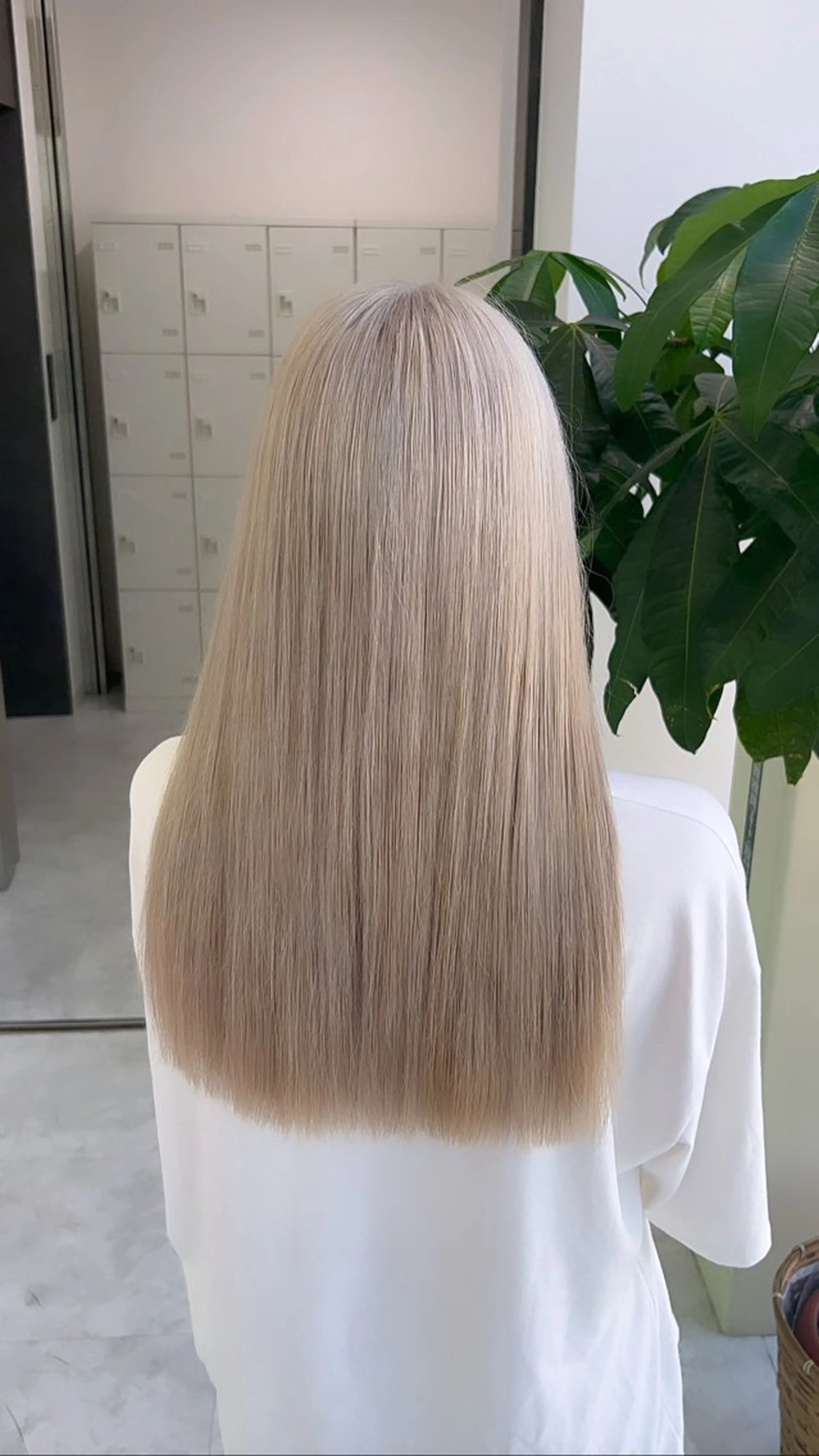 カラー ベージュカラー ホワイトベージュ ヘアカラー ブリーチなしの達人 🌈KAITOのヘアスタイル