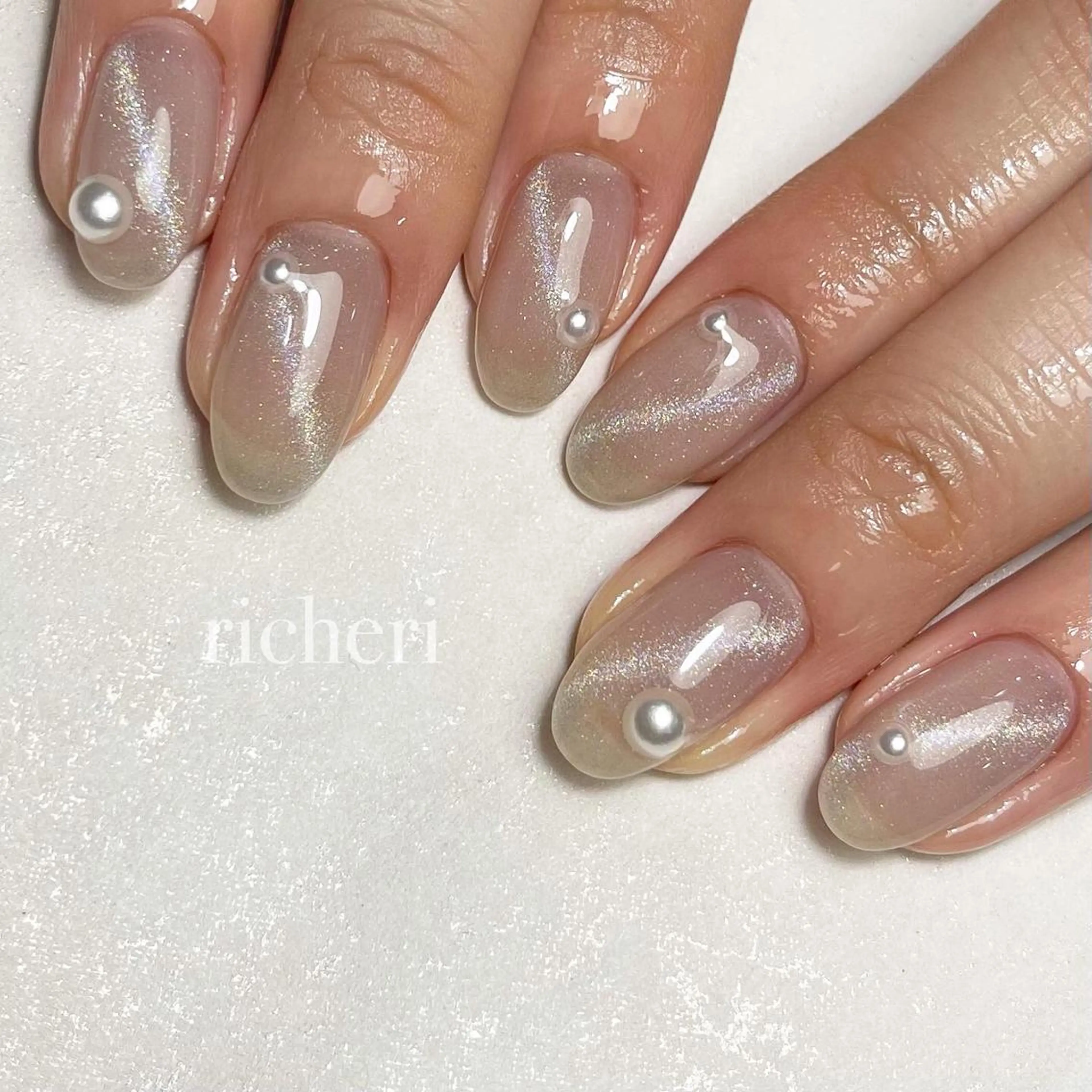 ミディアム ネイル ハンドネイル richeri beautyのエステ・リラクイメージ