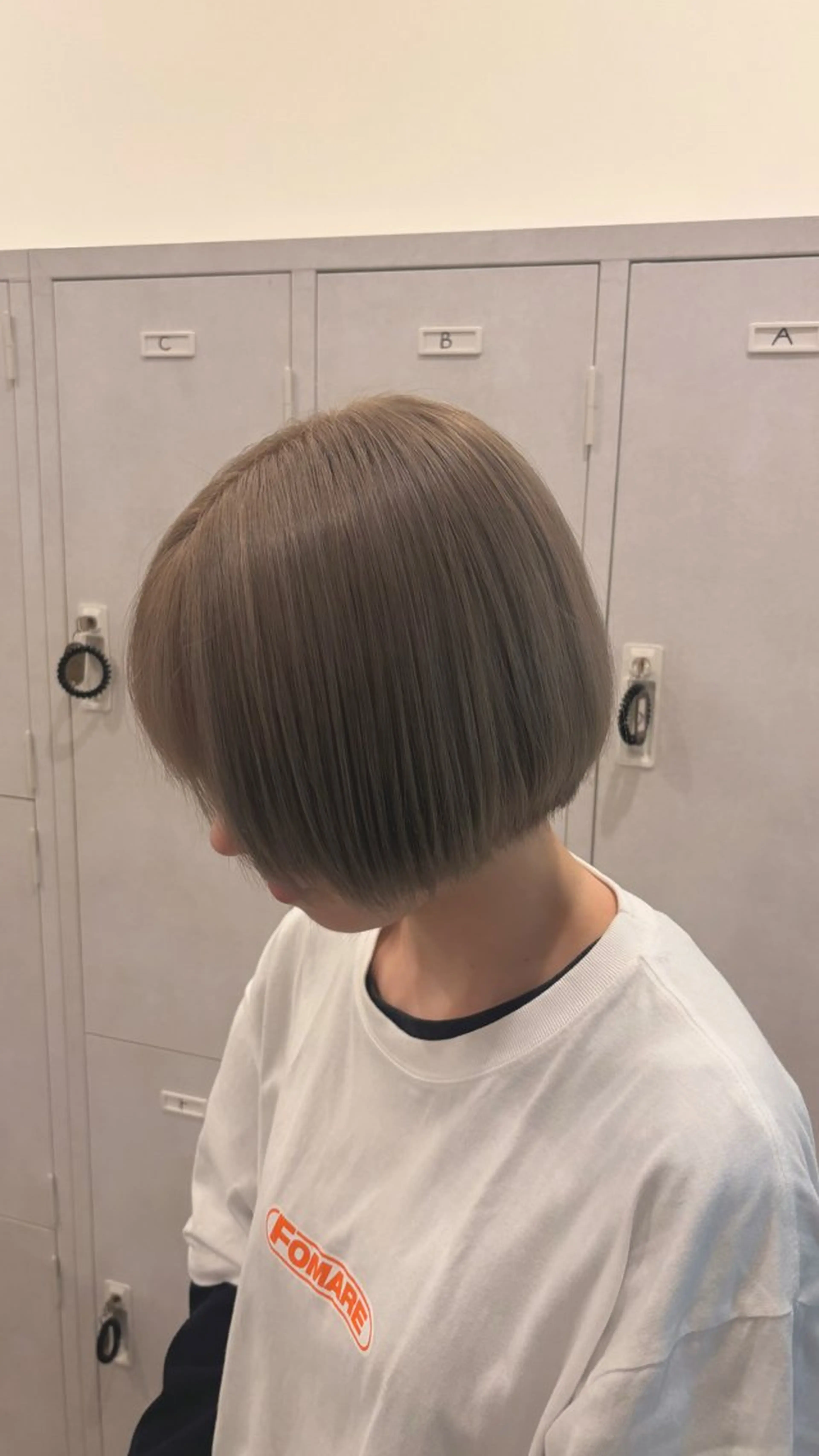 カラー グレージュ ミルクティーグレージュ 佐藤 優里のヘアスタイル