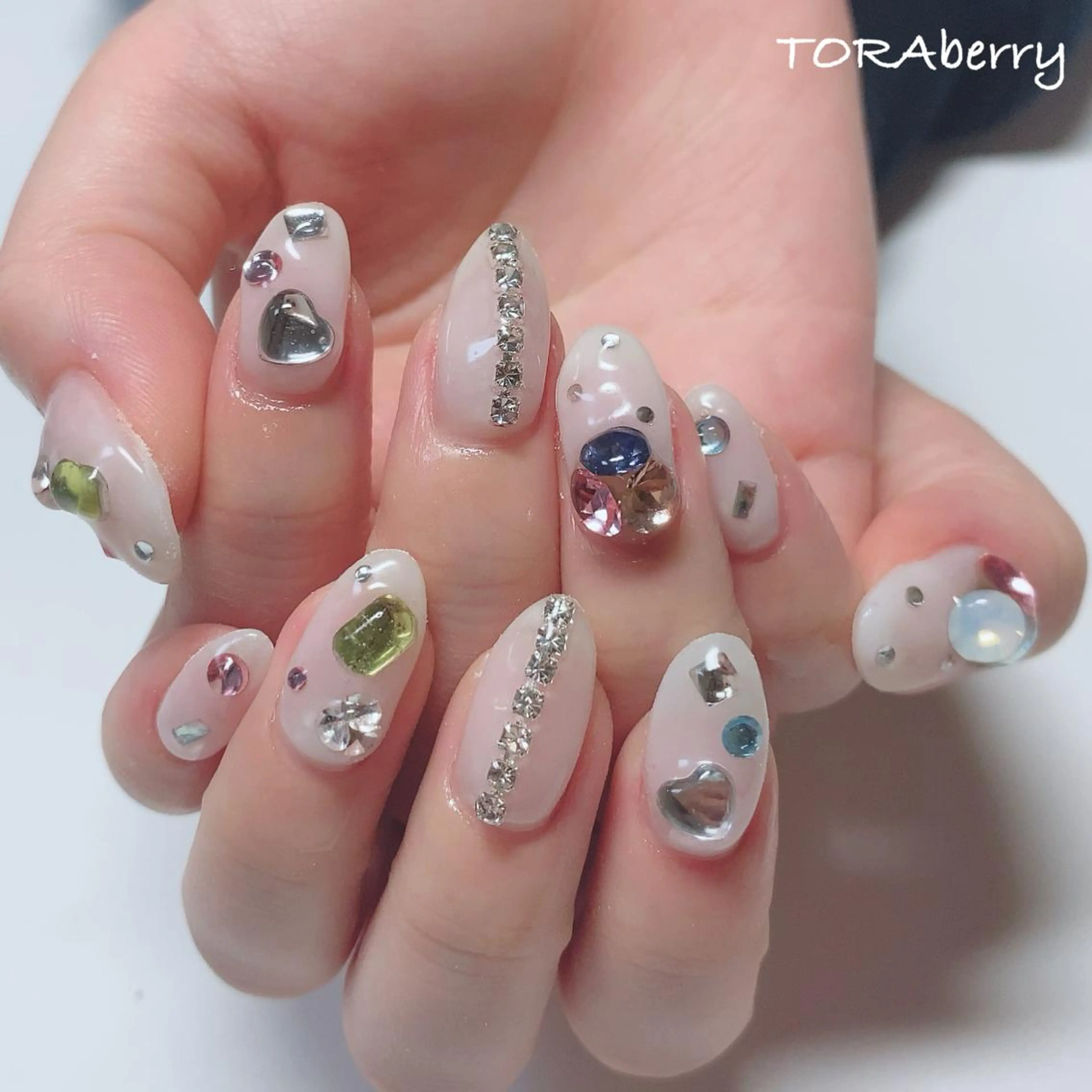 ネイル ハンドネイル ネイリスト なつみのネイルデザイン