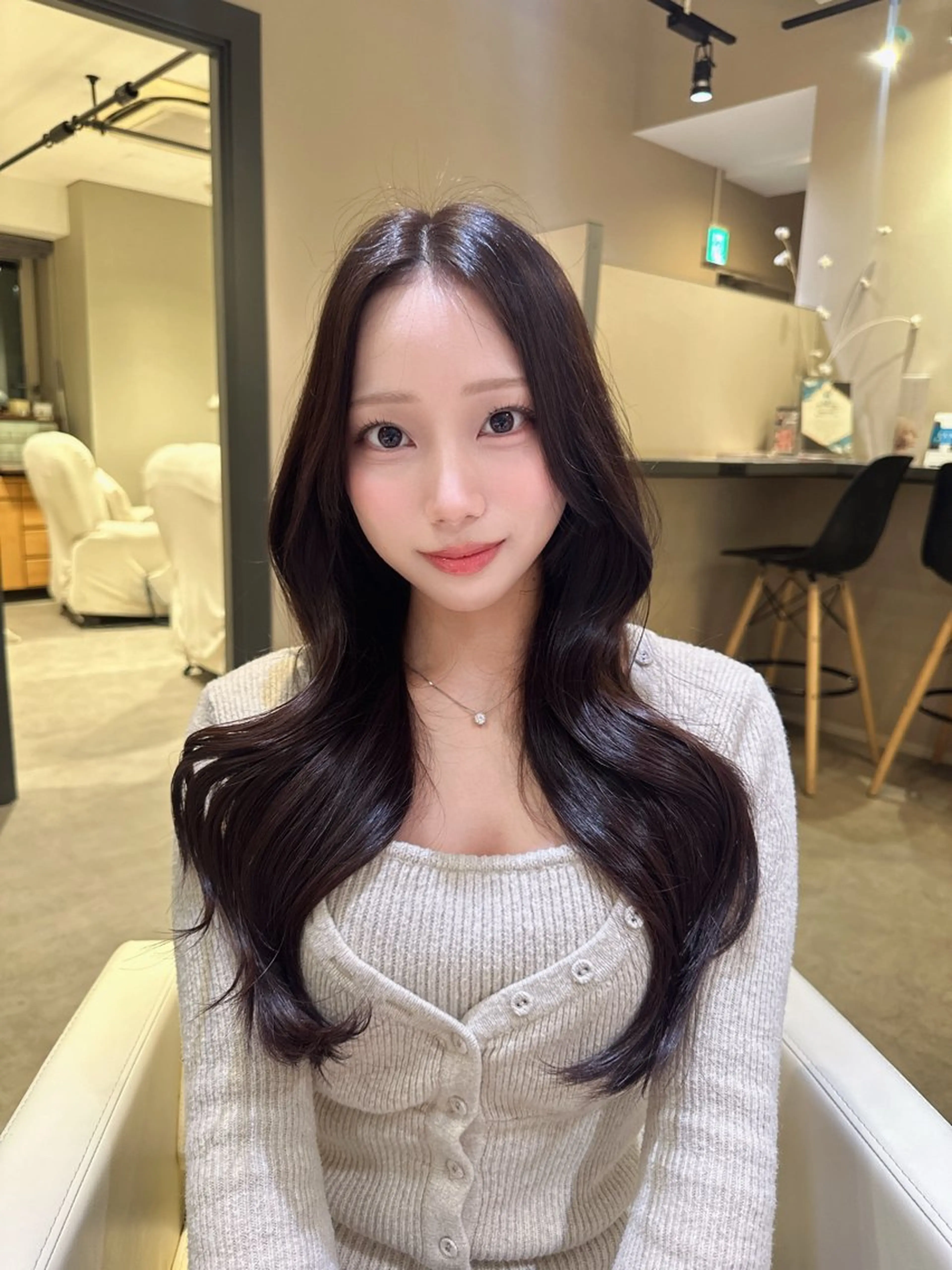 ロング 村上 万愛のヘアスタイル