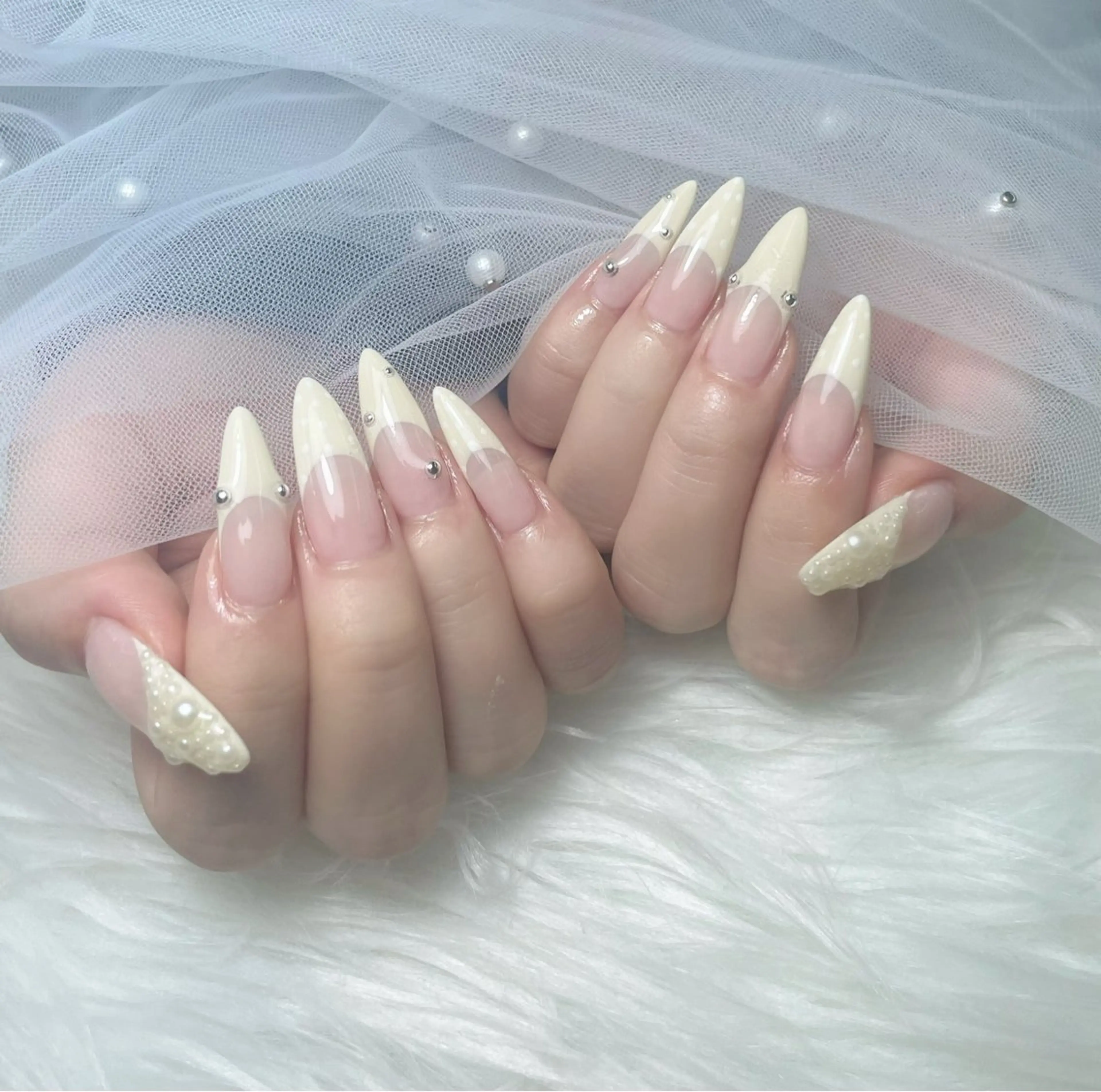 ネイル チークネイル フットネイル ジェルネイル マグネットネイル 持ち込み ハンドネイル King Nail_Salonのネイルデザイン