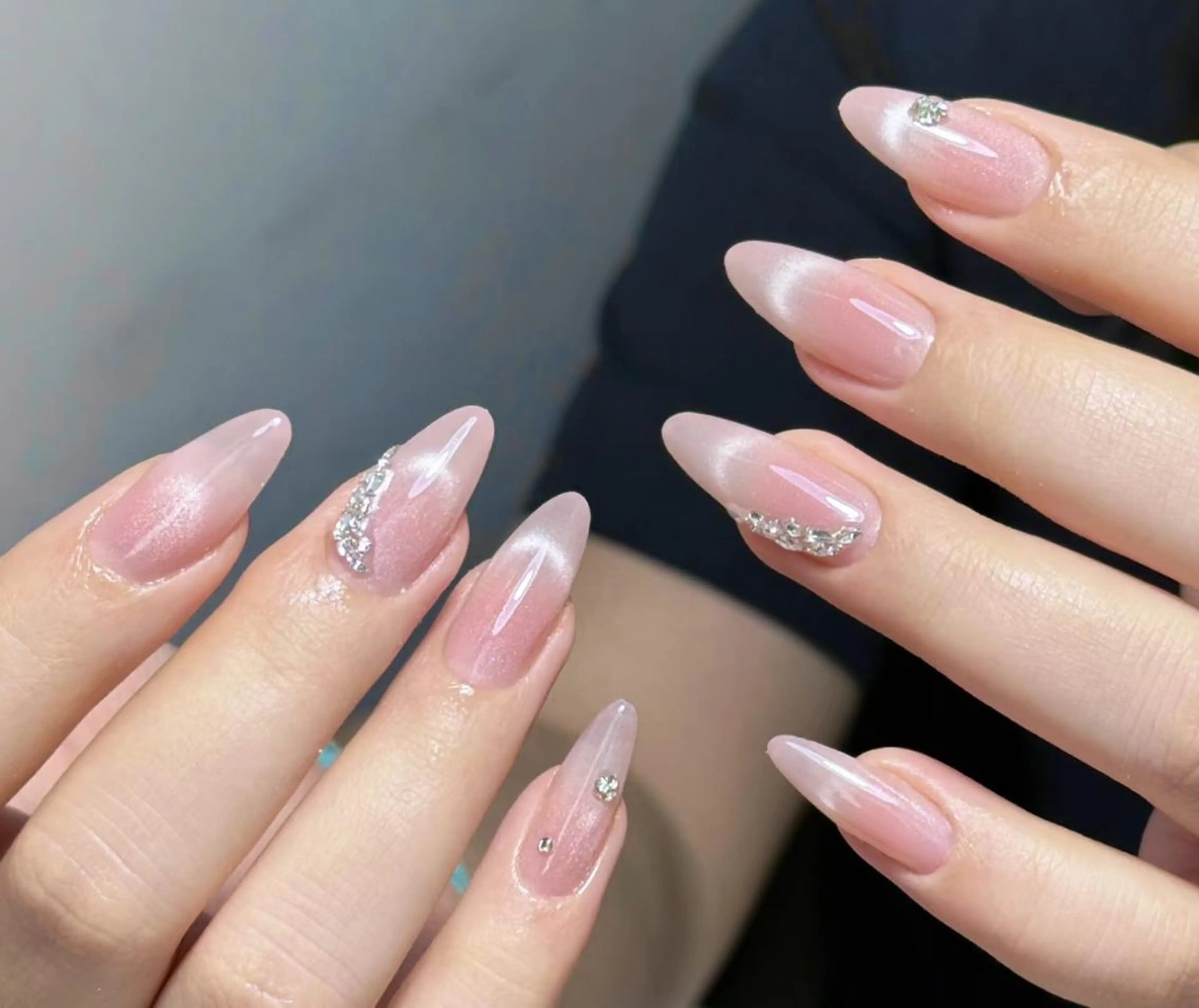 ネイル ハンドネイル 🎀 Ayaka_nailのネイルデザイン