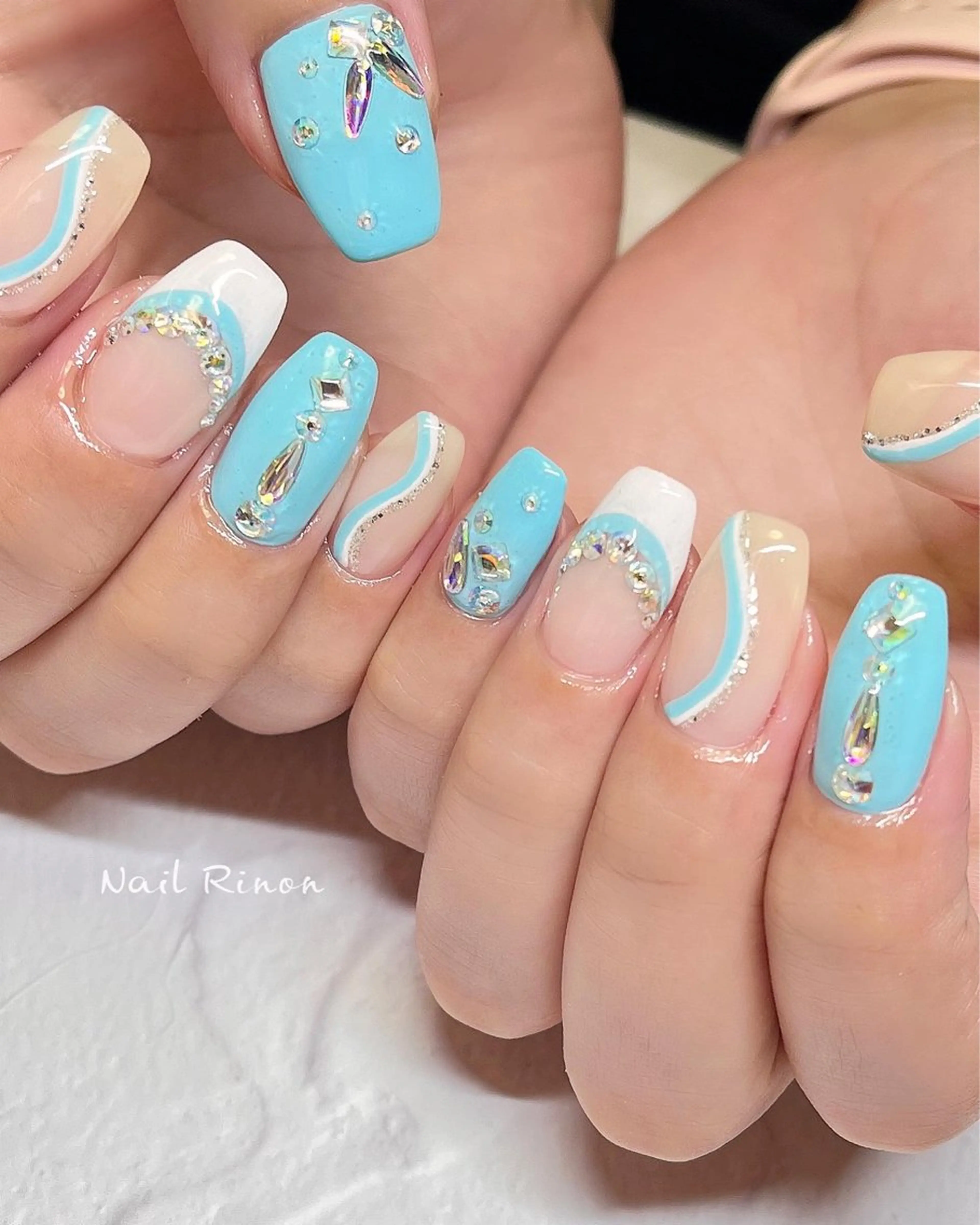 ネイル キラキラネイル ハンドネイル Nail Rinonのネイルデザイン