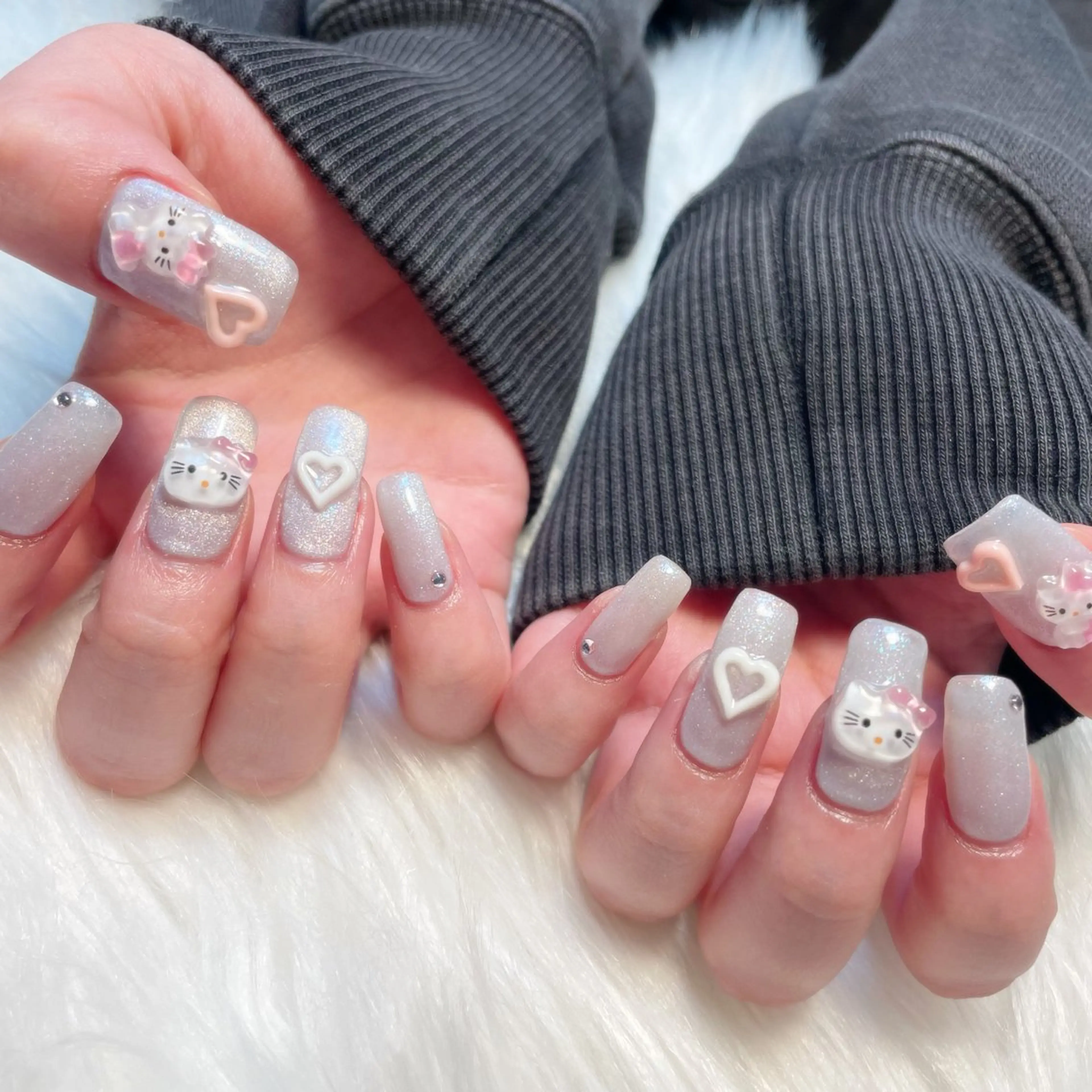 ネイル ハンドネイル ゴテゴテ💙ワンホン リオナのネイルデザイン