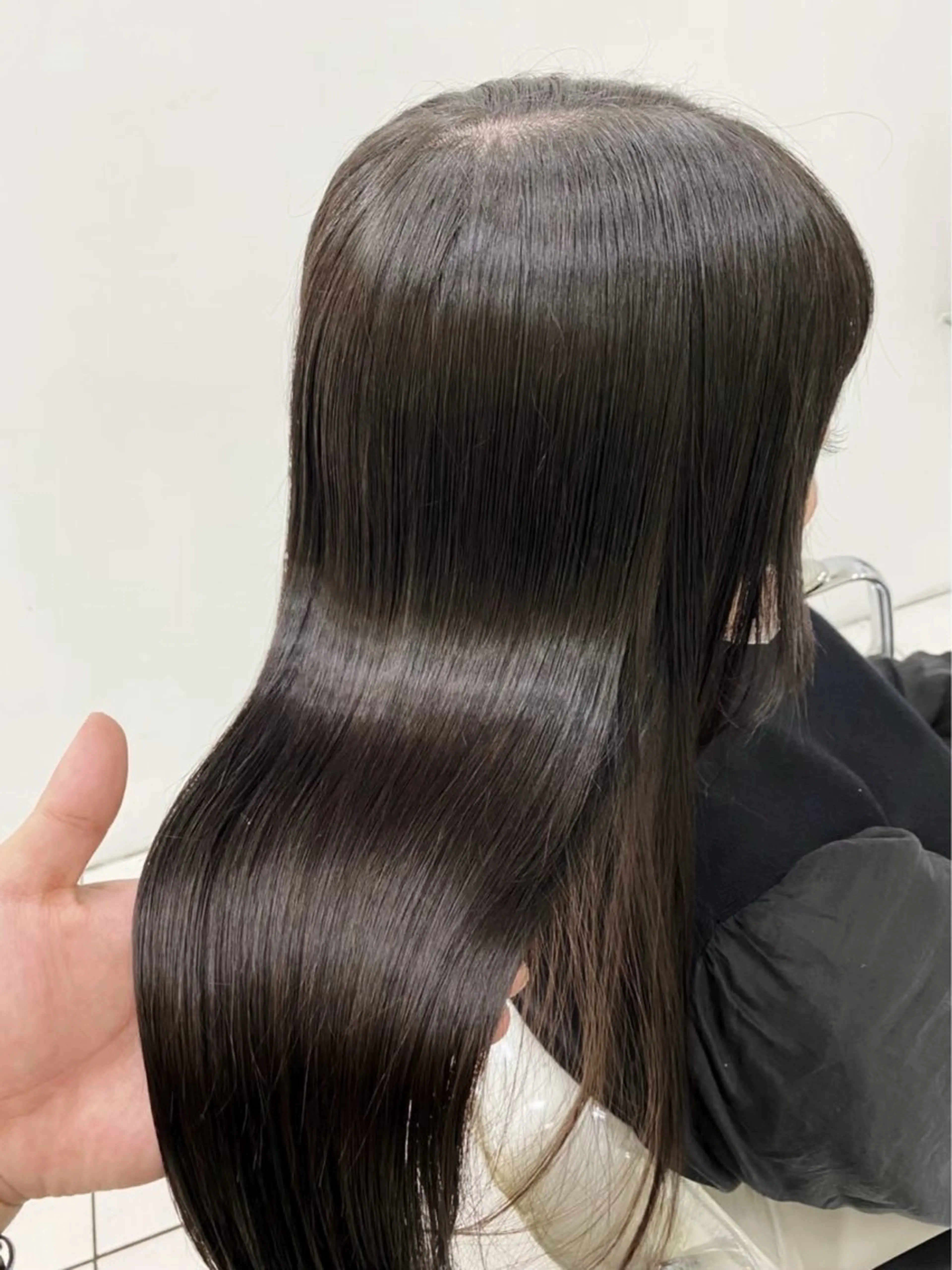 ロング ヘアカラー トリートメント 🩶相模大野透明感 カラーSAKURAのヘアスタイル