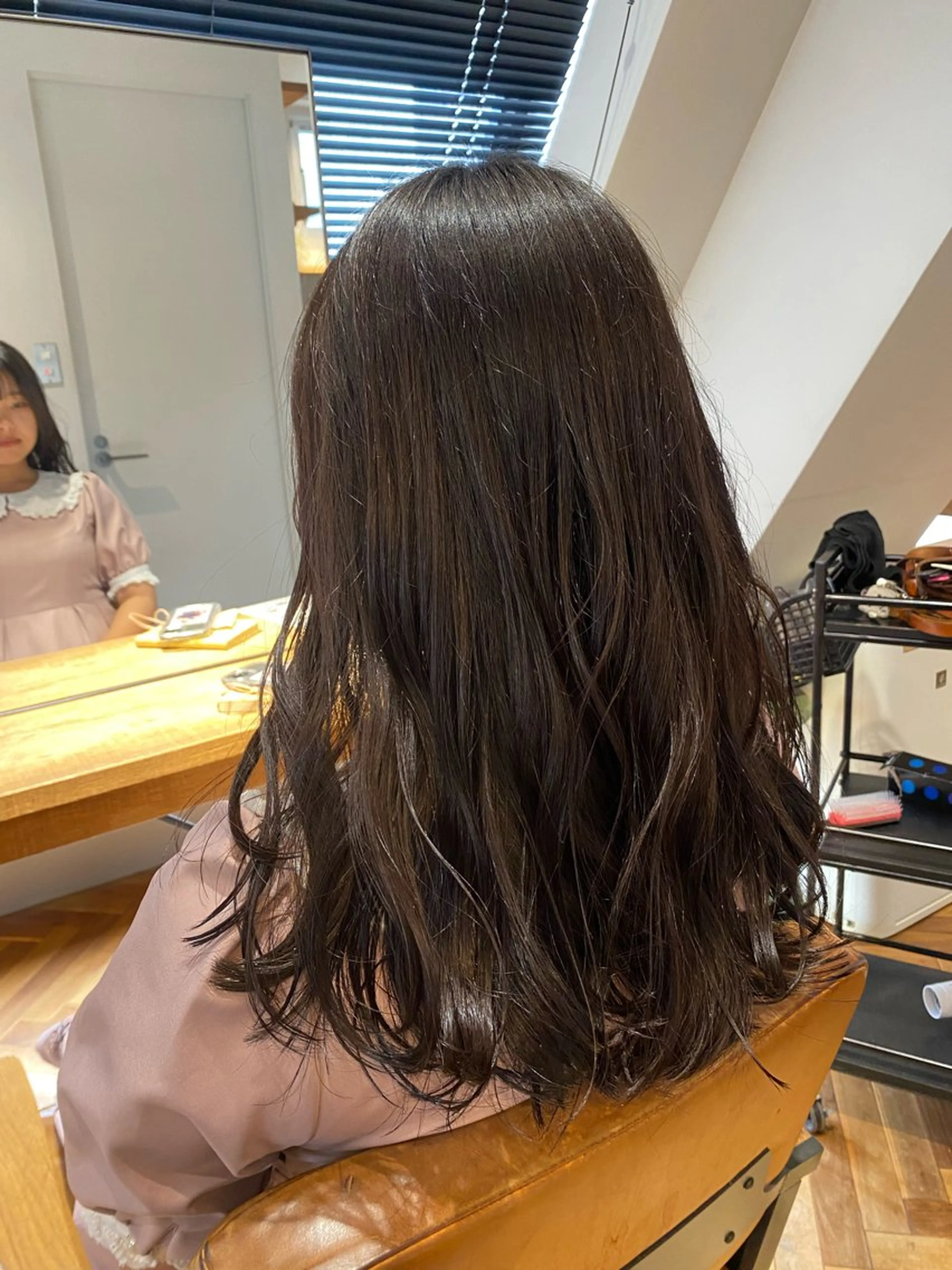 セミロング カラー 透明感カラー ハイライトカラー インナーカラー ハイライト 髪質改善 misa🫧ナチュラ ル縮毛矯正/髪質改善のヘアスタイル