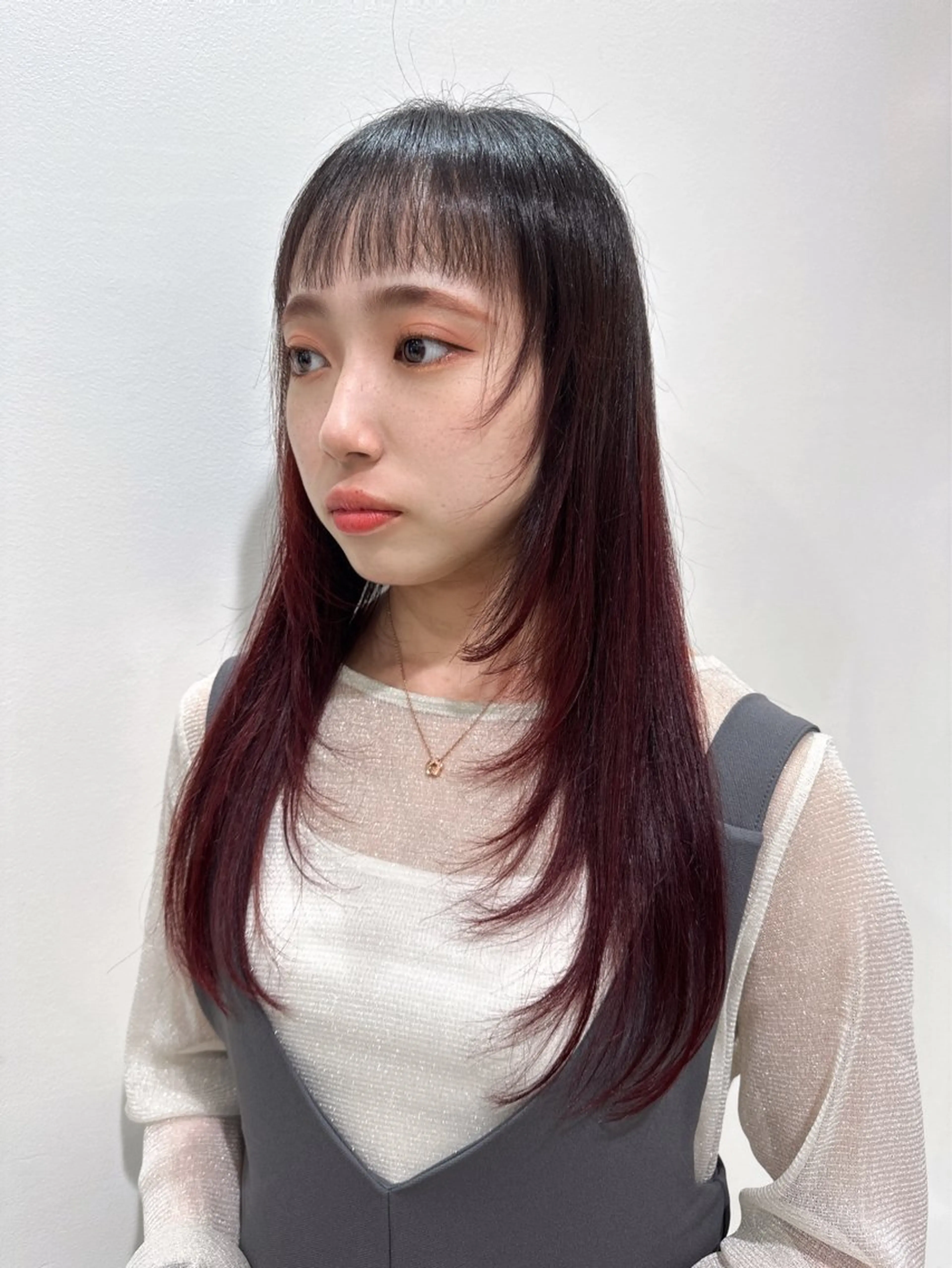 セミロング カラー グラデーションカラー レイヤーカット カット ヘアカラー KEEN.渋沢/ ブリーチ/みなのヘアスタイル