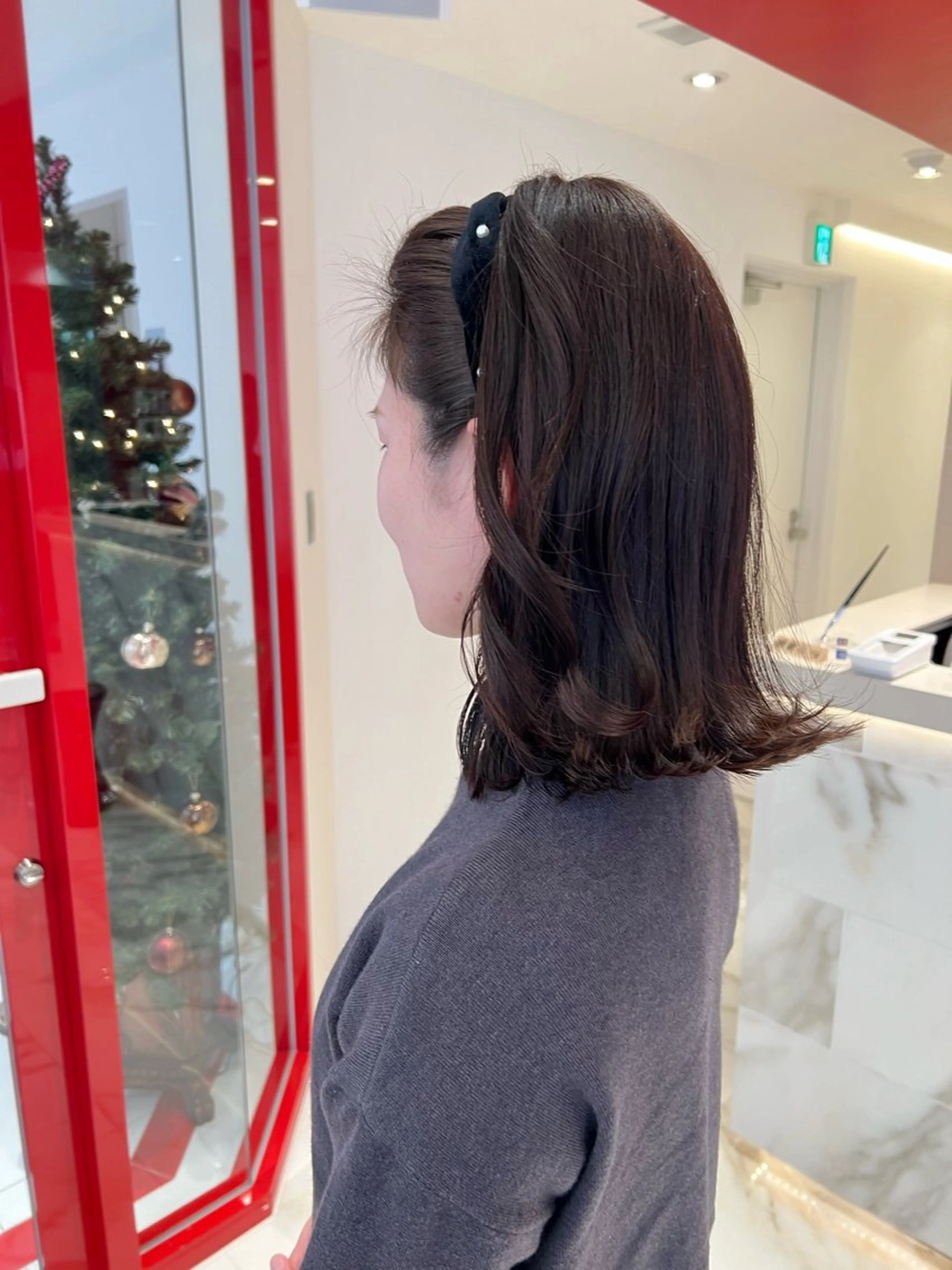 カラー 山本 麗のヘアスタイル