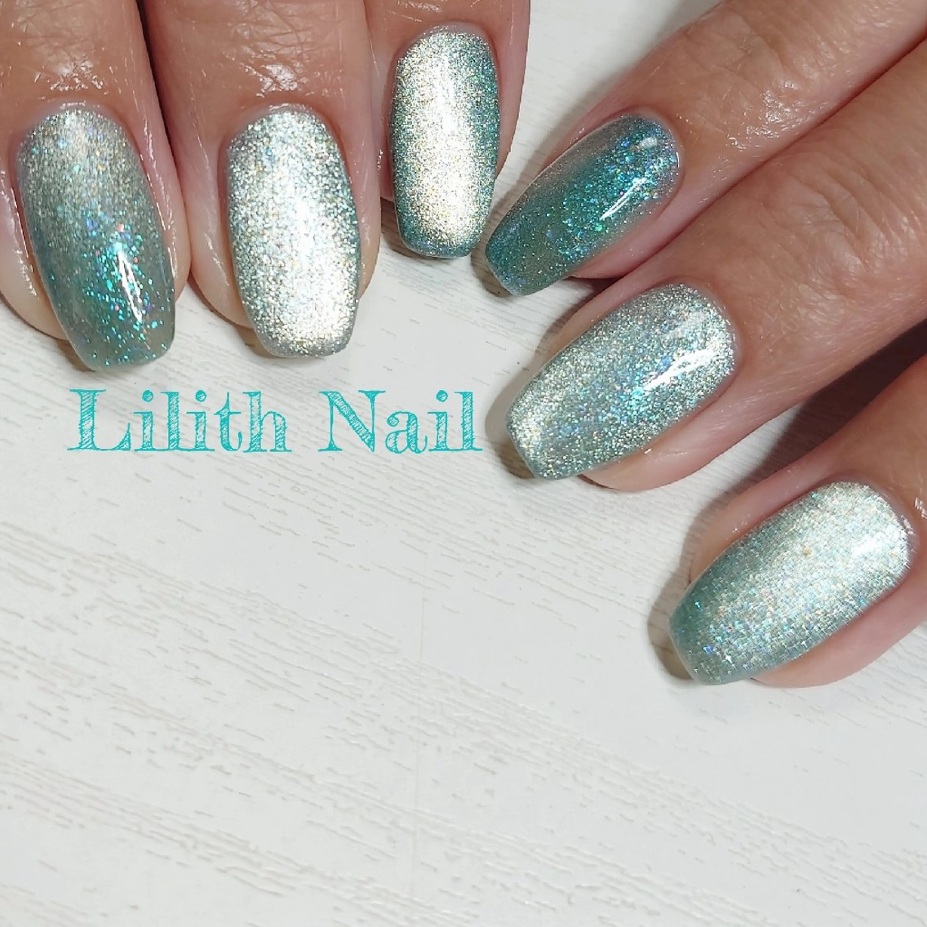 ネイル マグネットネイル ハンドネイル Lilith Nailのネイルデザイン