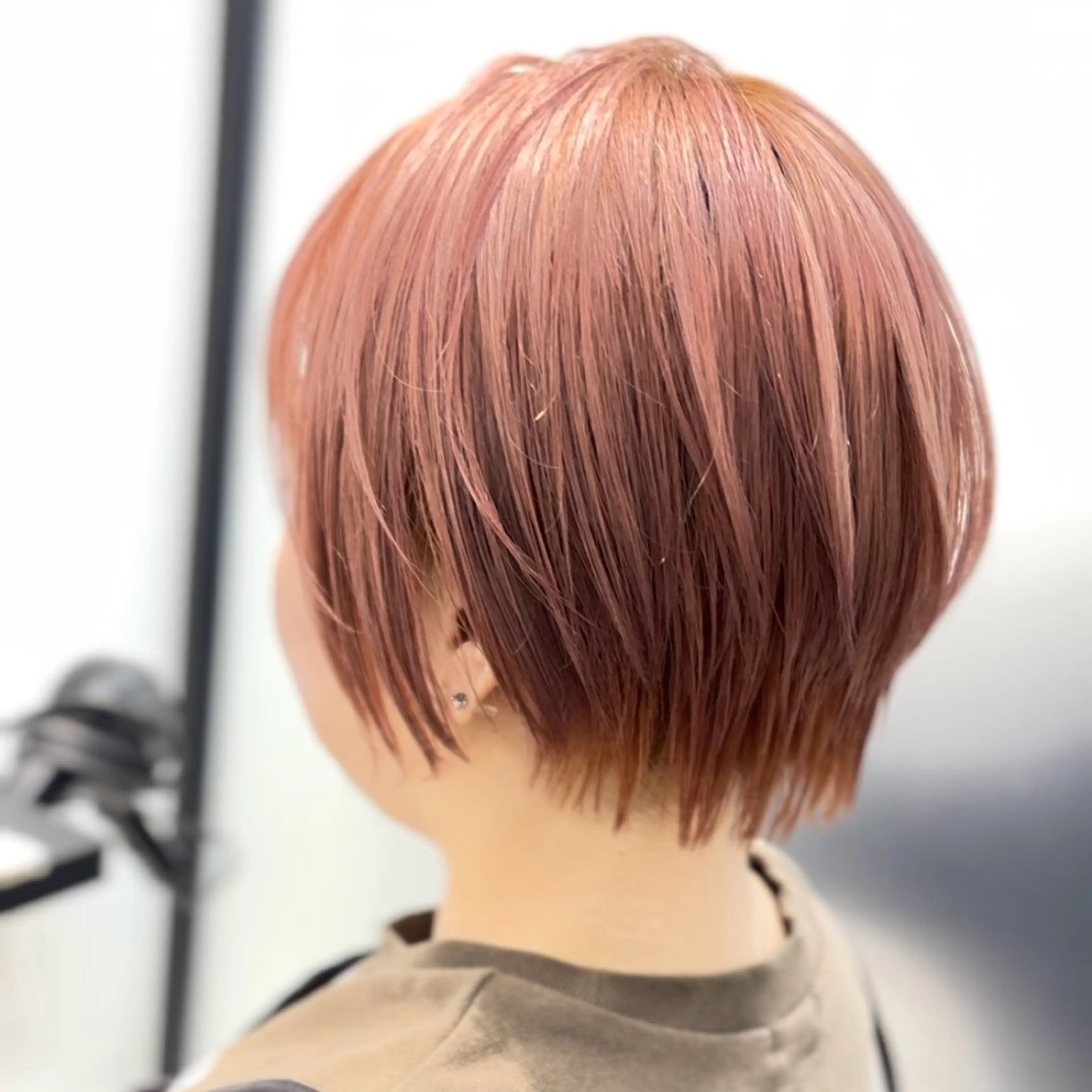 ショート カラー ピンクカラー ショートヘア カット ヘアカラー トリートメント ショートヘア、ボブ こやさん　コヤマのヘアスタイル