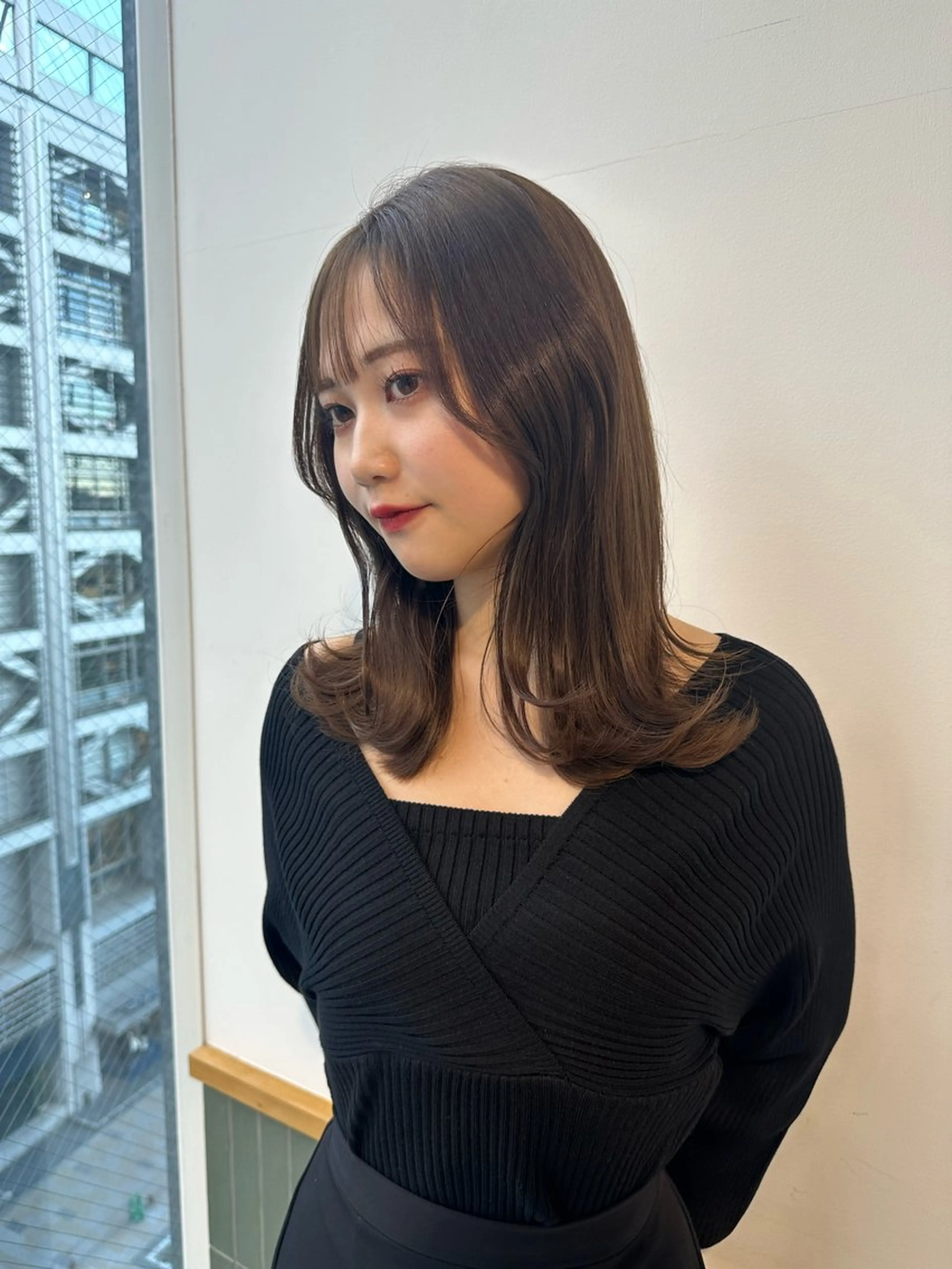 ミディアム カラー カット ヘアカラー トリートメント ブリーチなし/レイヤ ー特化🌈Tommyのヘアスタイル