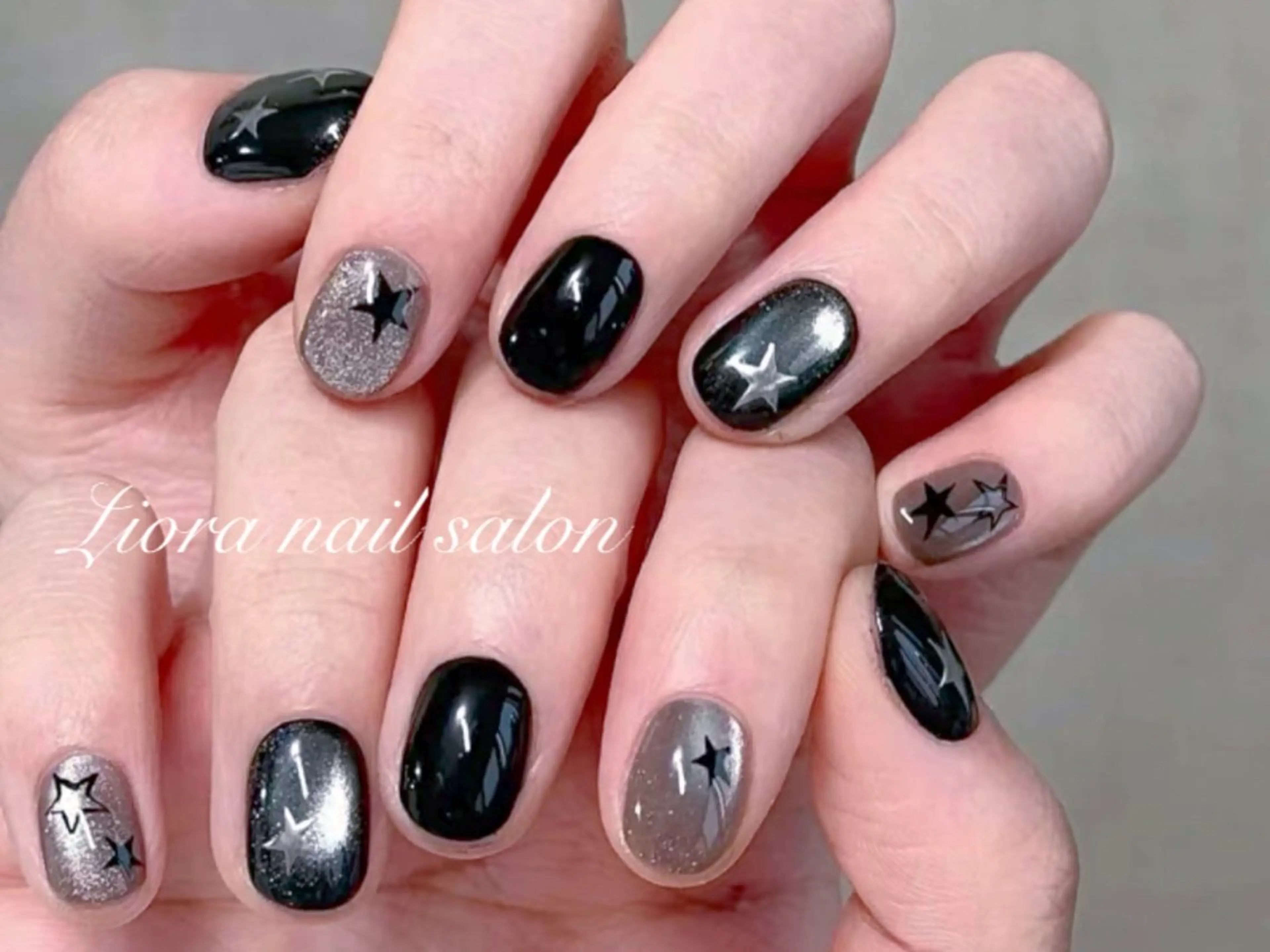 ネイル フレンチネイル ジェルネイル ガーリー グラデーション キラキラネイル ハンドネイル Liora nail スカルプ専門店のネイルデザイン