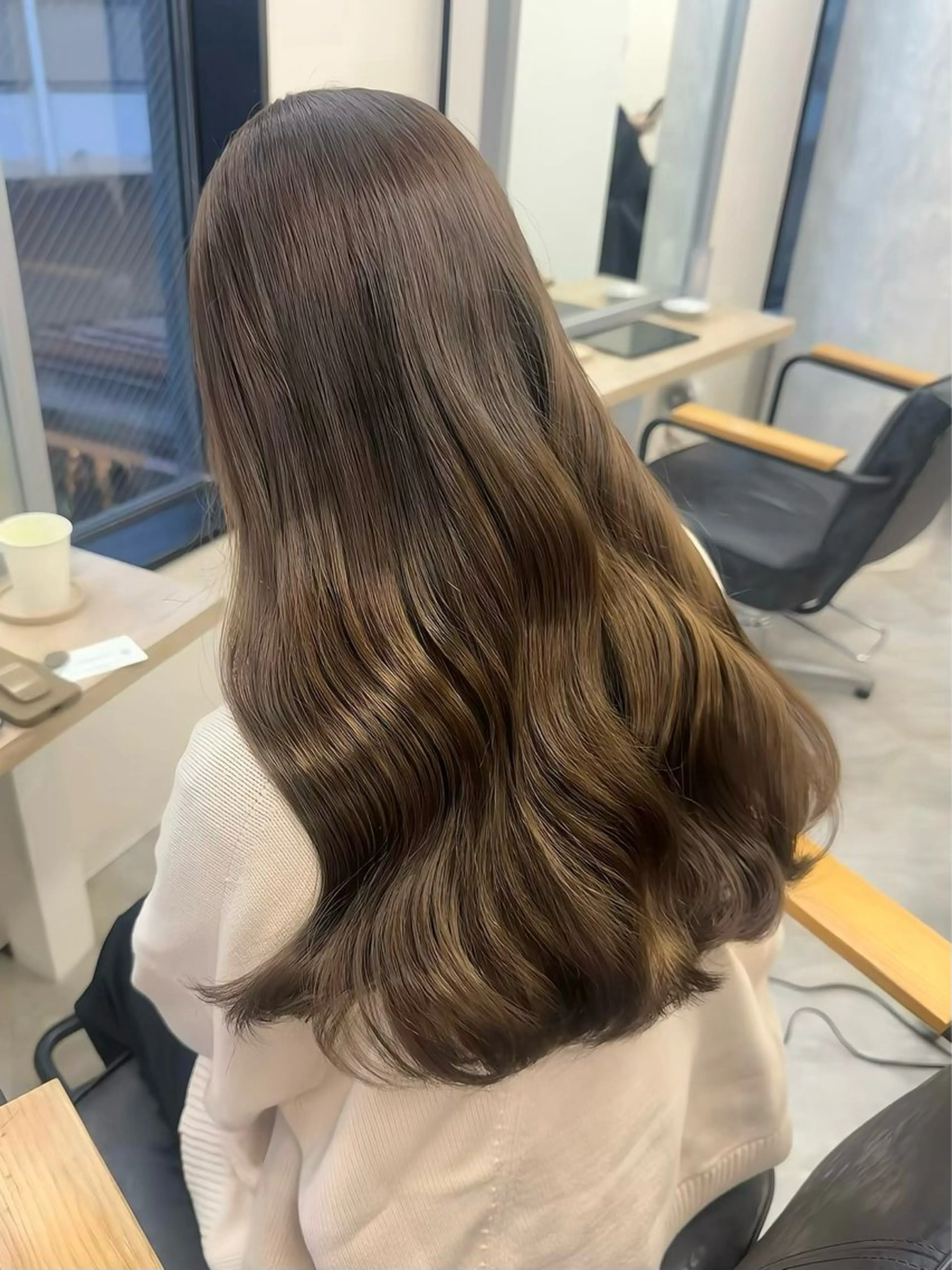 ロング カラー ヘアアレンジ ベージュカラー ブリーチ ダブルカラー ブリーチなしカラー カット ヘアカラー トリートメント Himawari♡ 柔らかいカラーのヘアスタイル