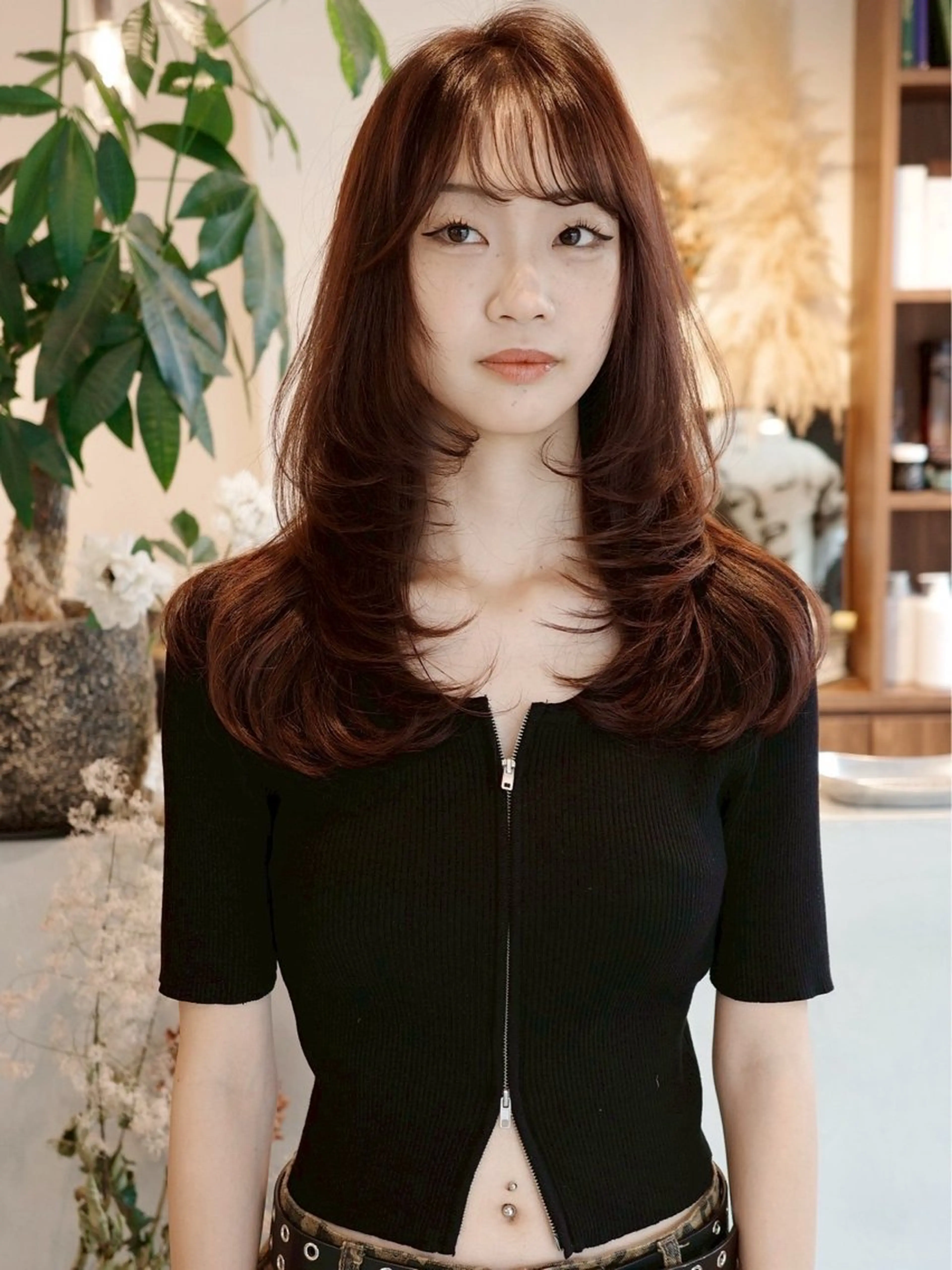 セミロング カラー (h)wim ウィムのヘアスタイル