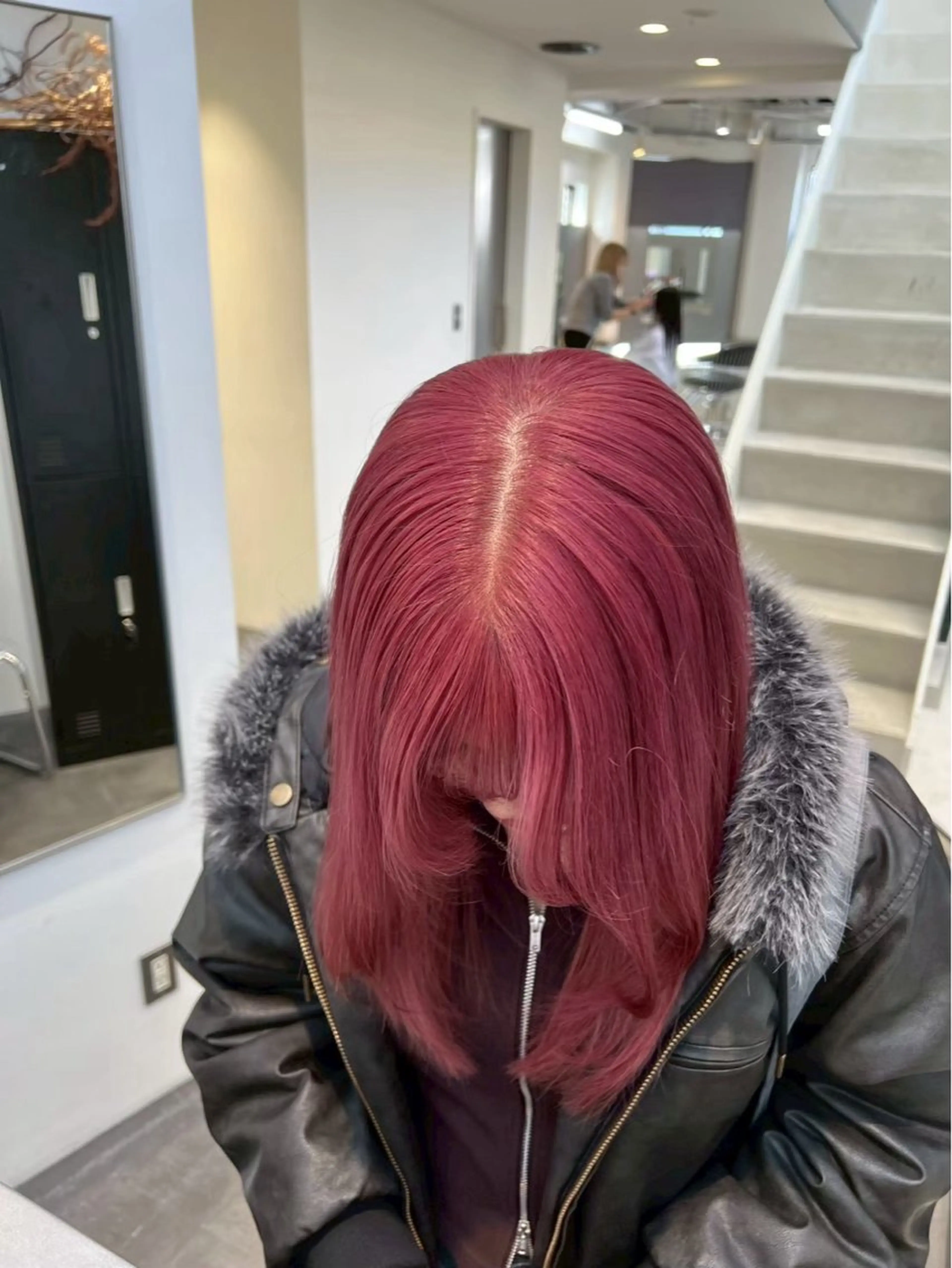 セミロング ヘアカラー nanami lucktokyoのヘアスタイル