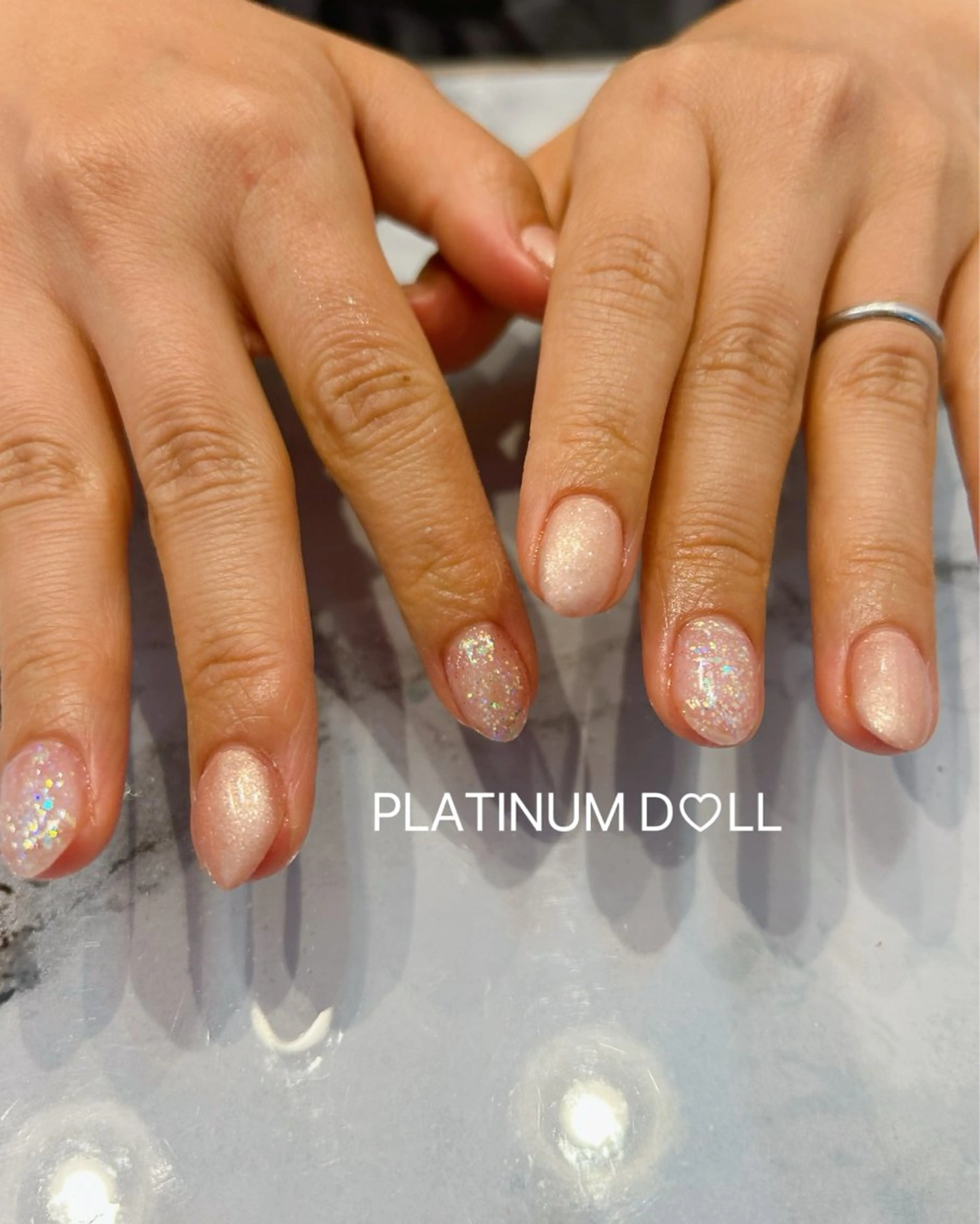 ネイル グラデーション オフィスネイル ワンカラーネイル シンプルネイル ハンドネイル 🎀大人nail /NOISMはな🎀のネイルデザイン