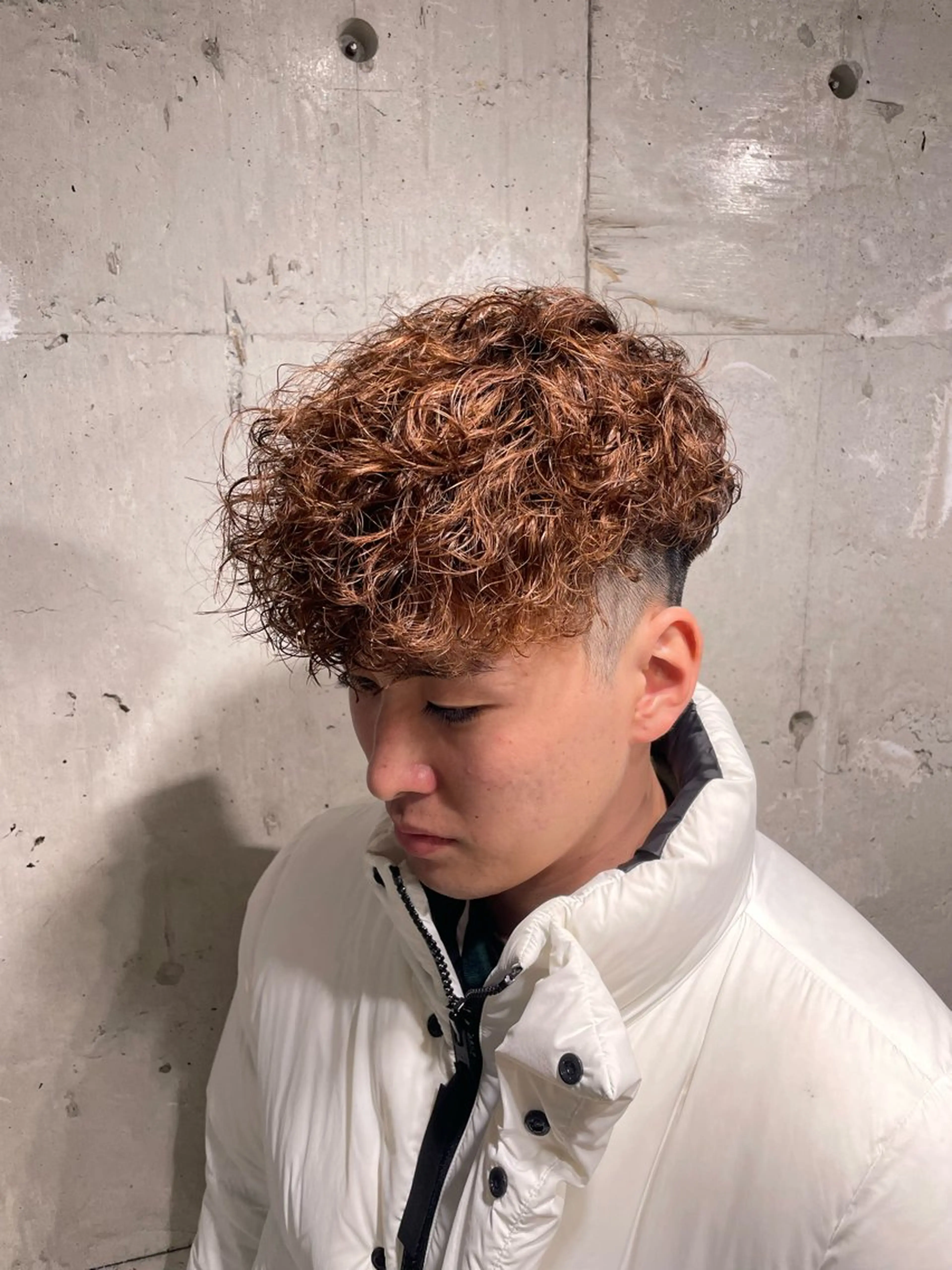 パーマ メンズ カット ヘアカラー トリートメント 艶髪/透明感🪽 DISCO🪽のヘアスタイル