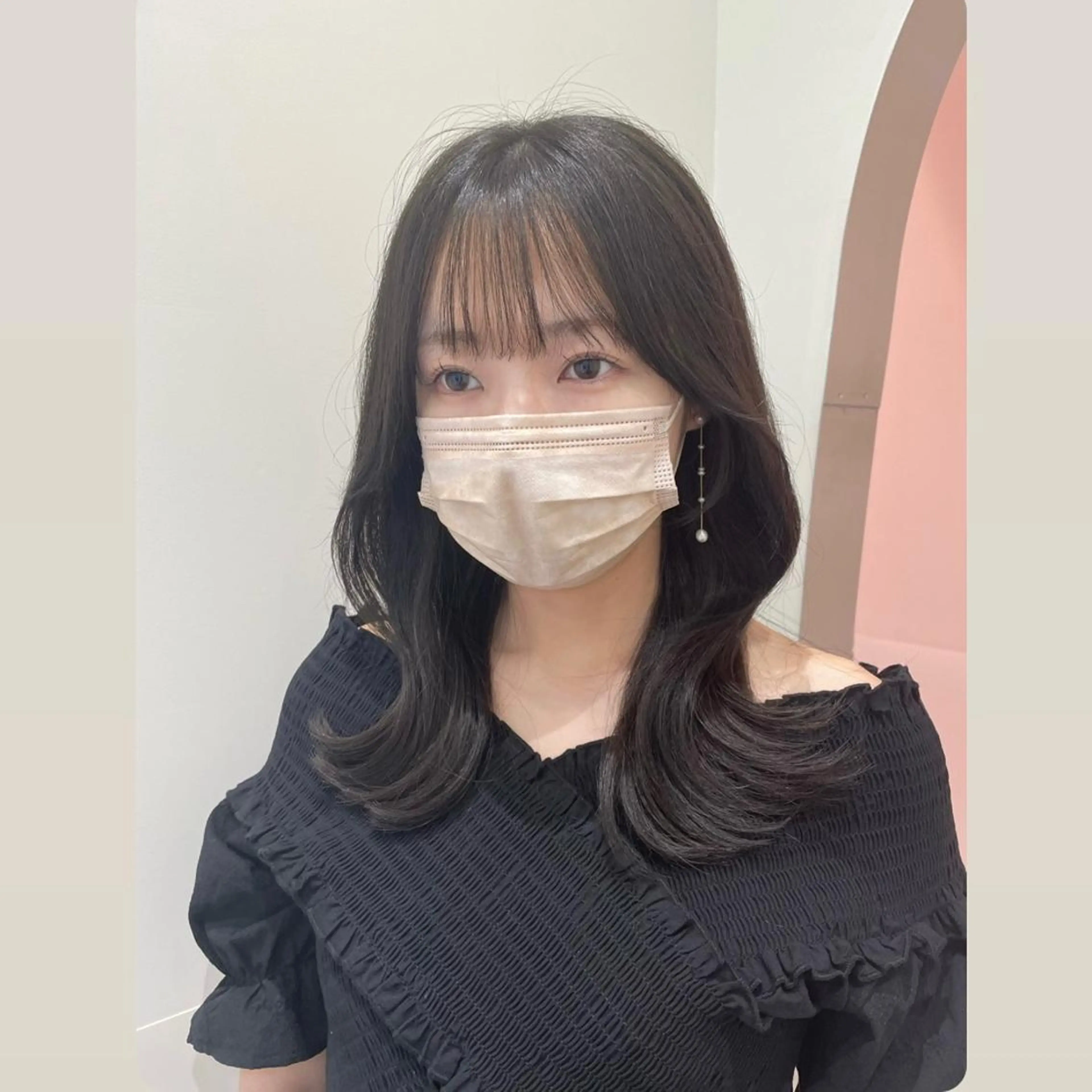 ミディアム ミディアムレイヤー 韓国風ヘア レイヤーカット ❤︎︎韓国ヘア❤︎︎ 𝑺𝒉𝒊𝒉𝒐のヘアスタイル